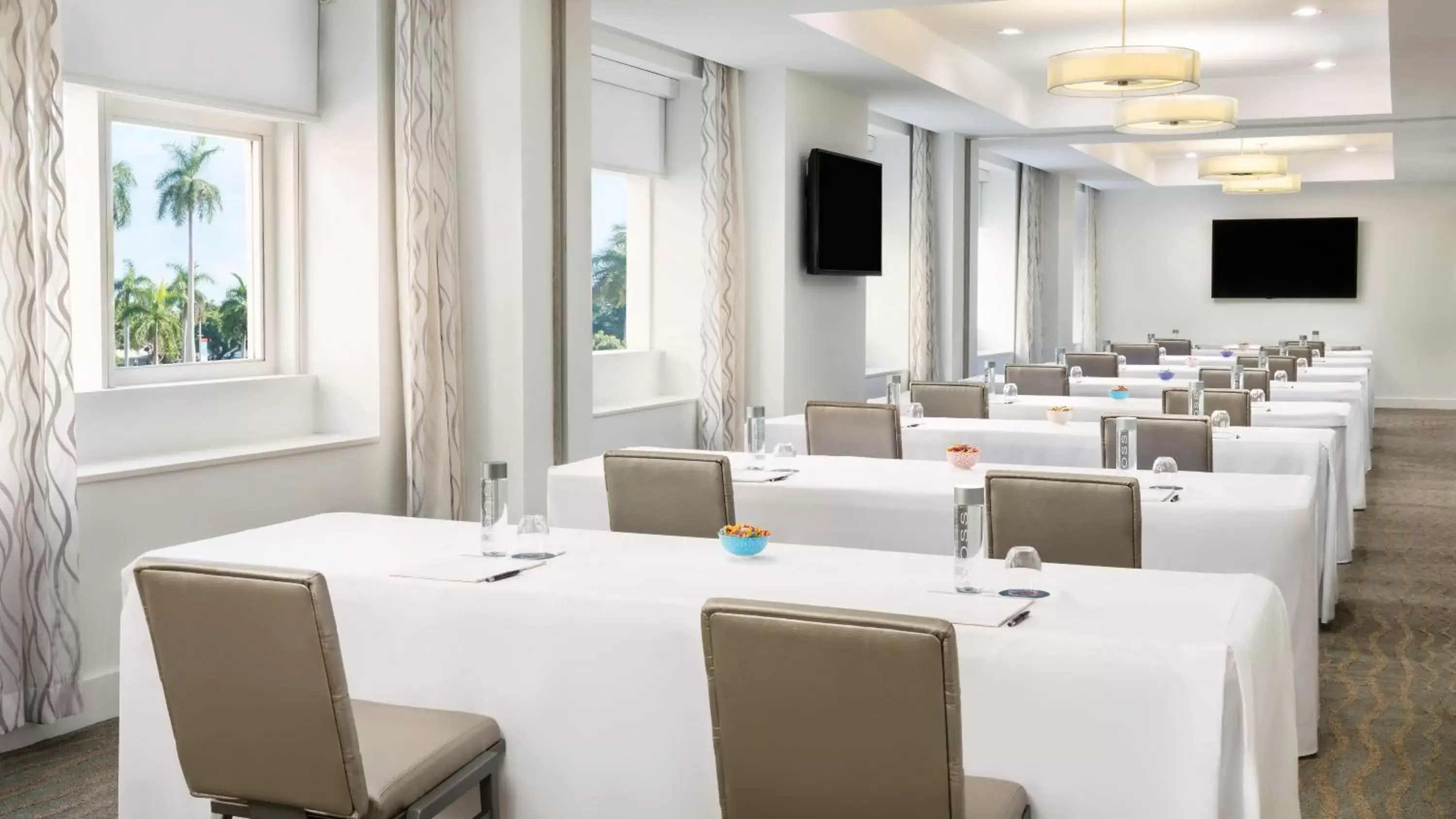 Meeting/conference room in YVE Hotel Miami