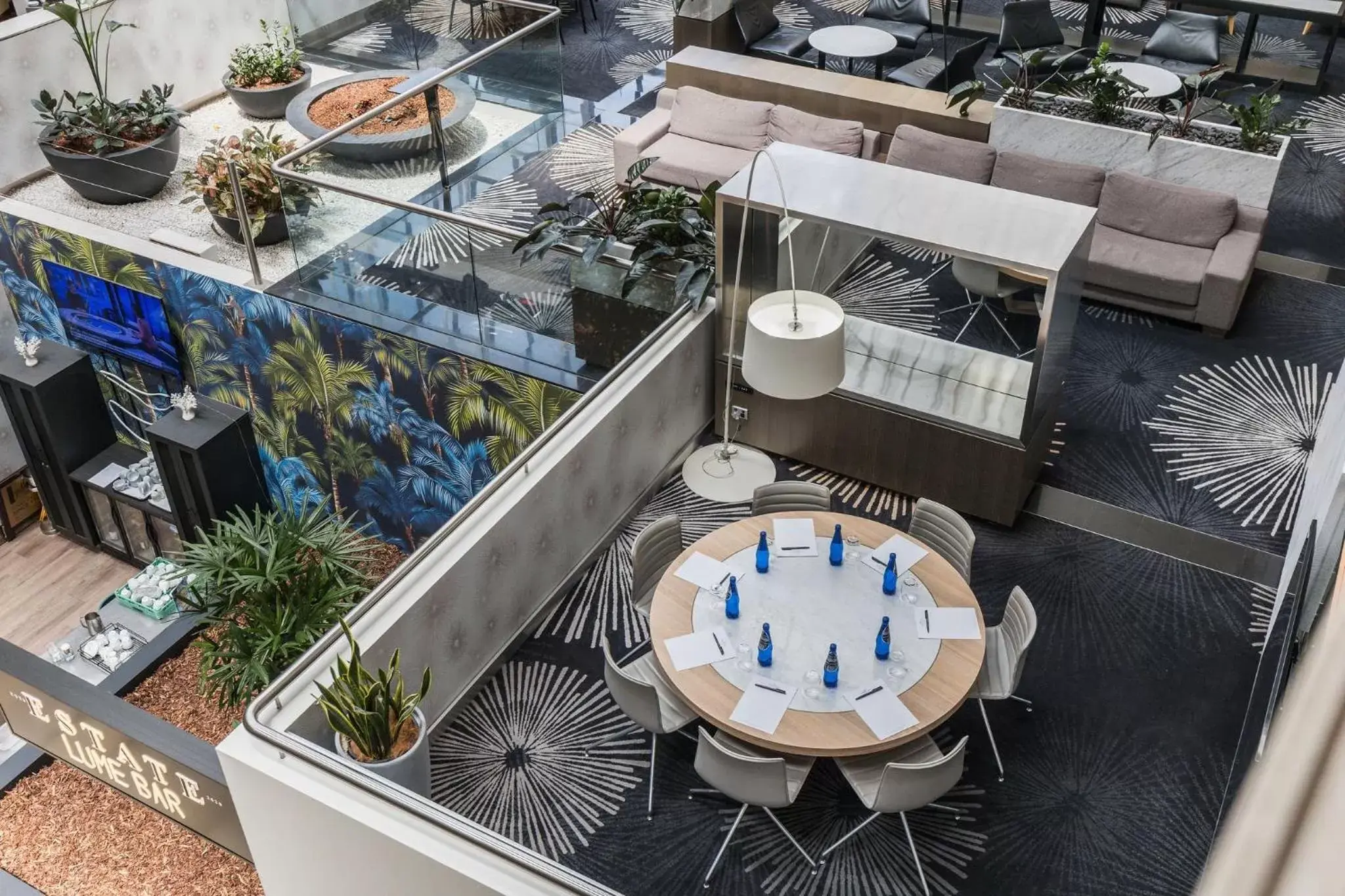 Property building in Crowne Plaza Canberra by IHG Property building in Crowne Plaza Canberra by IHG