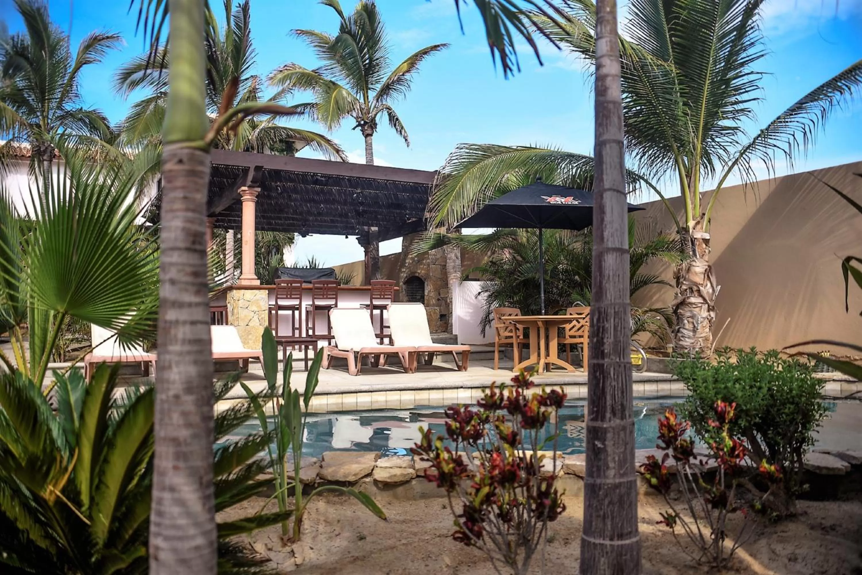 Property Building in Cerritos Beach Inn