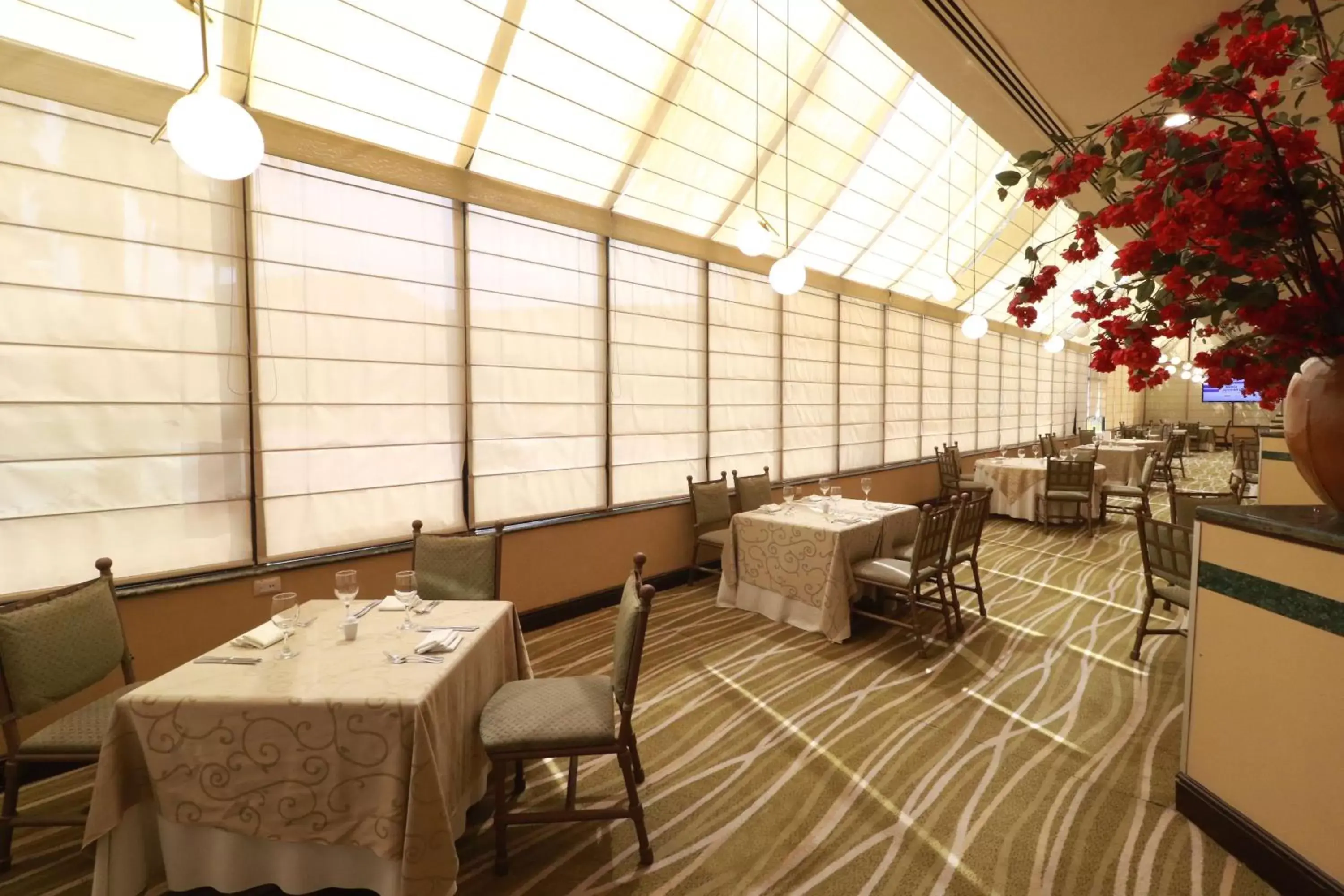 Dining area, Restaurant/Places to Eat in MS Milenium Monterrey Curio Collection by Hilton