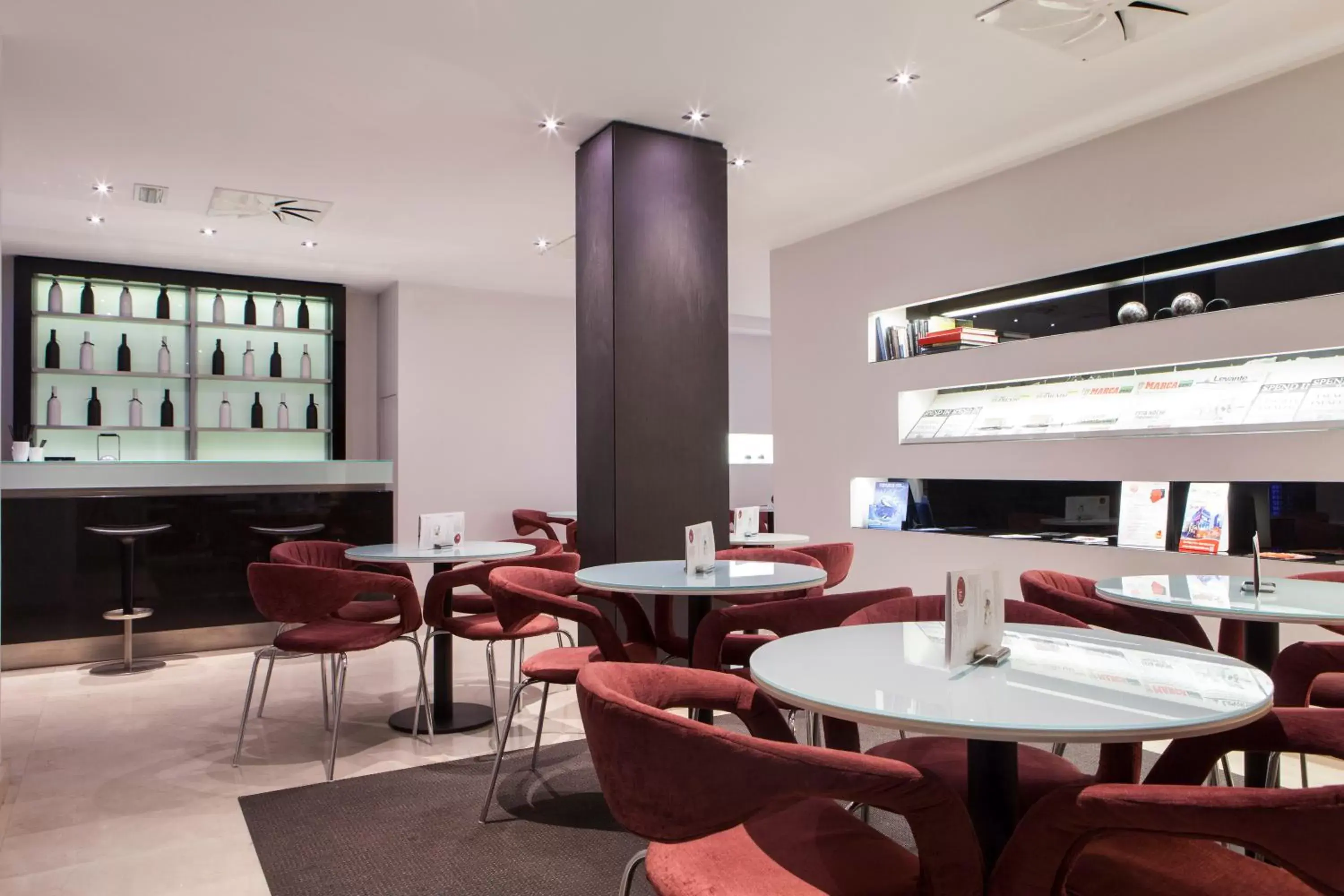 Lounge or bar, Restaurant/Places to Eat in Hotel Dimar