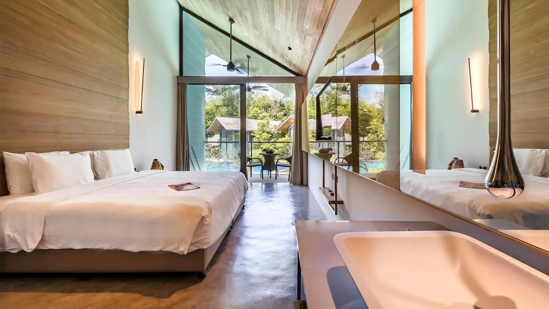 Bedroom, Bed in Island Escape Burasari