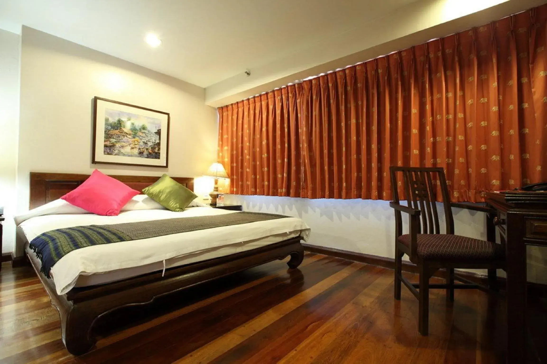 Photo of the whole room, Bed in The Siam Heritage Hotel