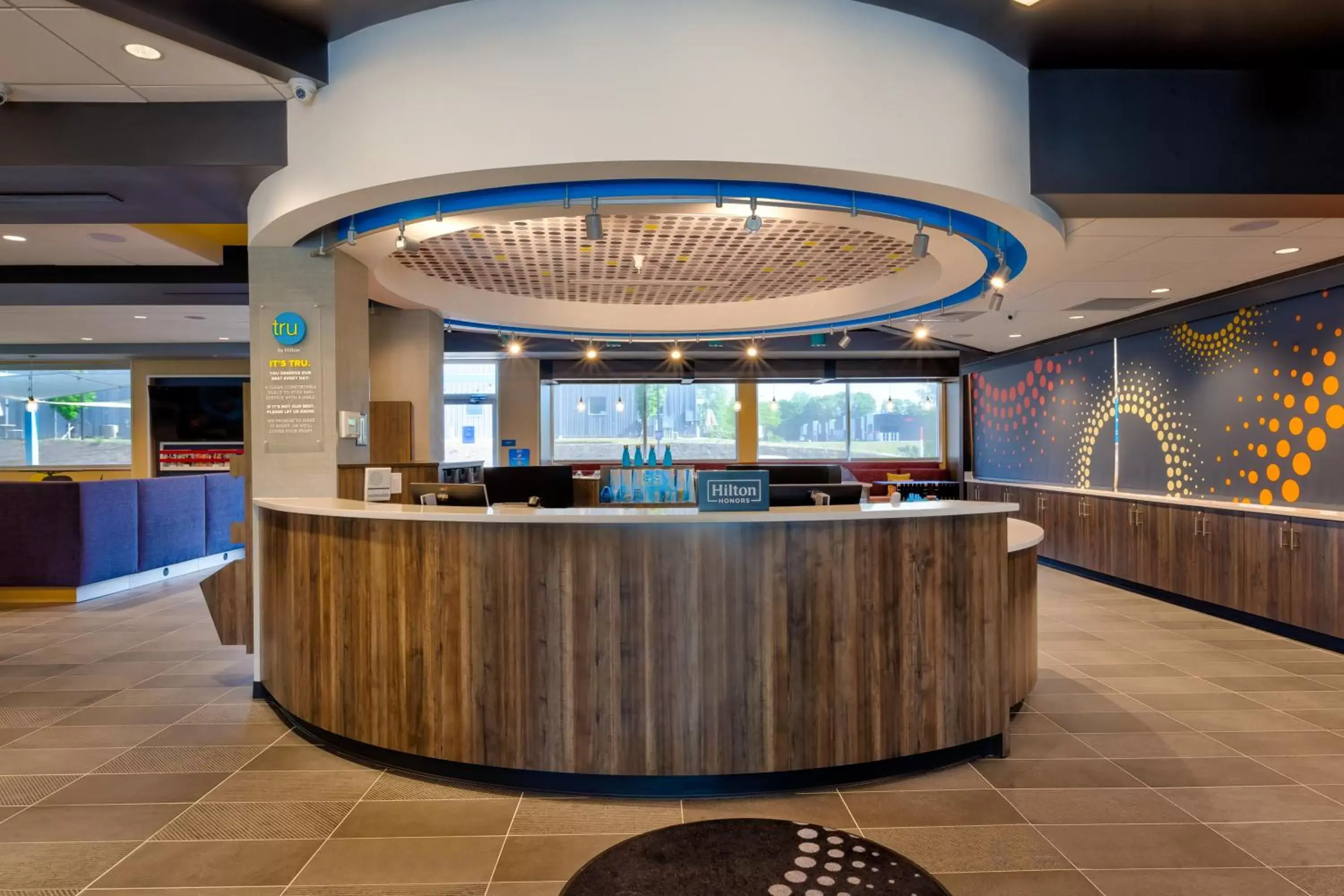 Lobby or reception, Lobby/Reception in Tru By Hilton Comstock Park Grand Rapids, MI
