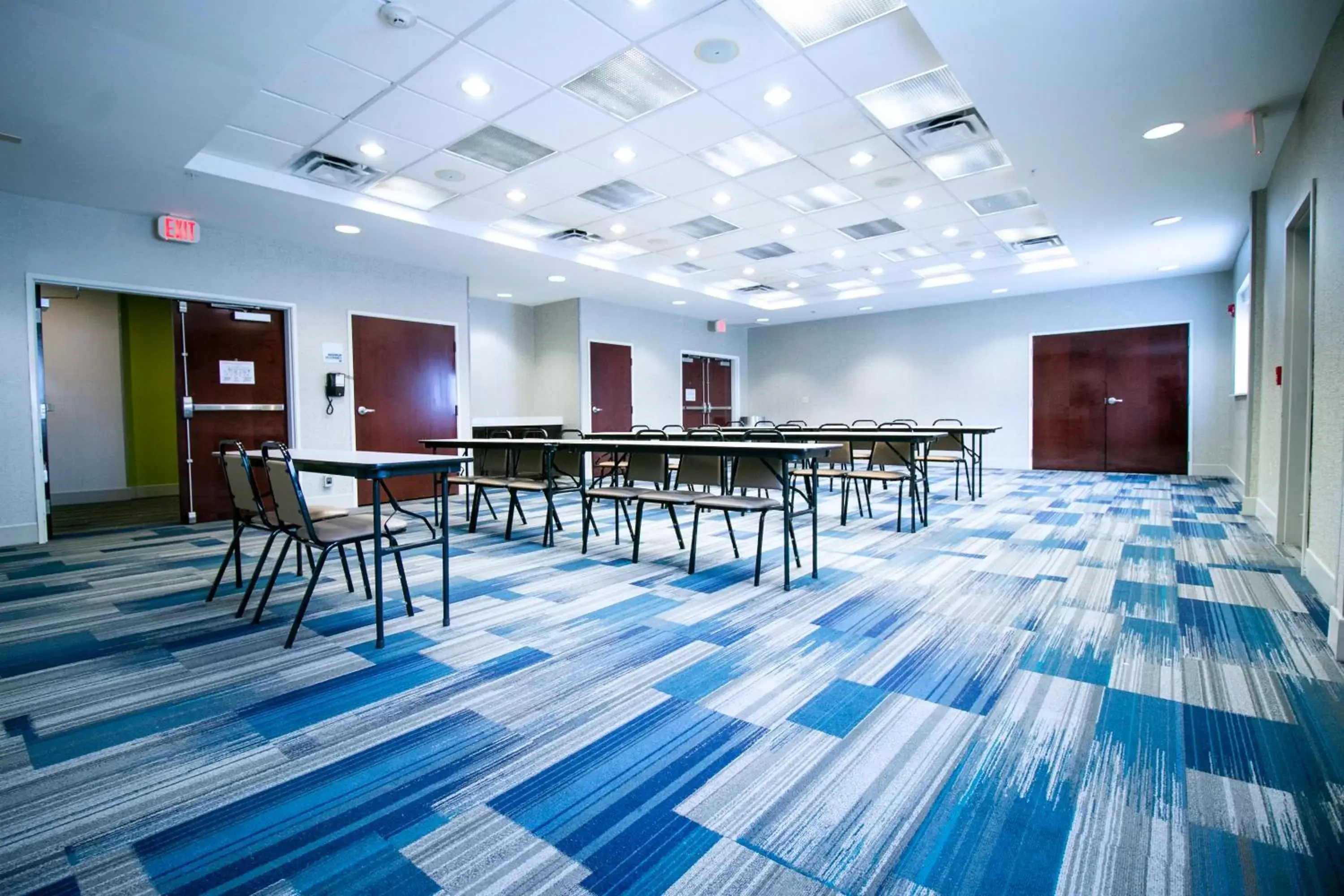 Meeting/conference room in Holiday Inn Express Hotel & Suites Baton Rouge -Port Allen, an IHG Hotel