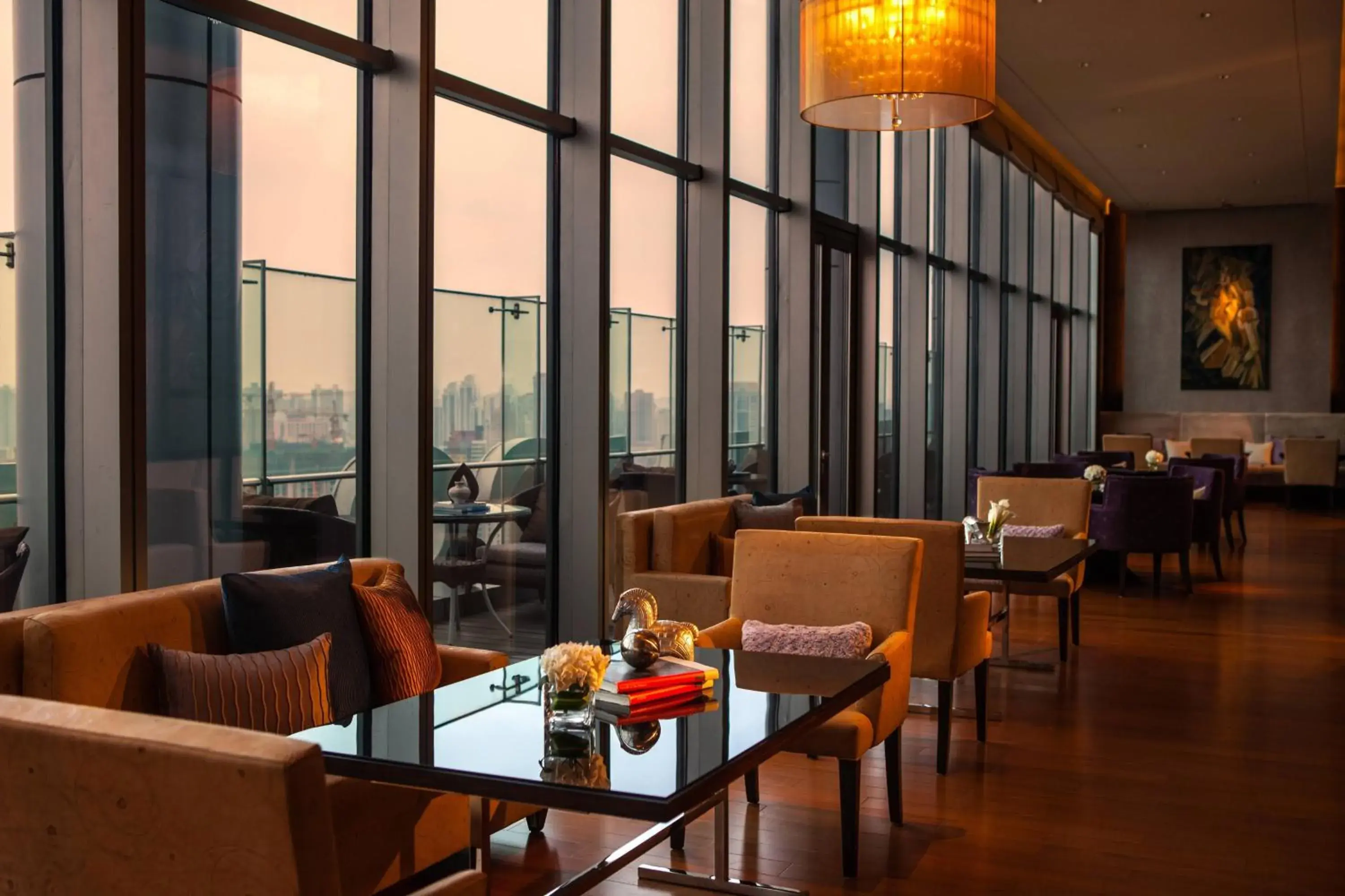 Lounge or bar, Restaurant/Places to Eat in Renaissance Shanghai Putuo Hotel