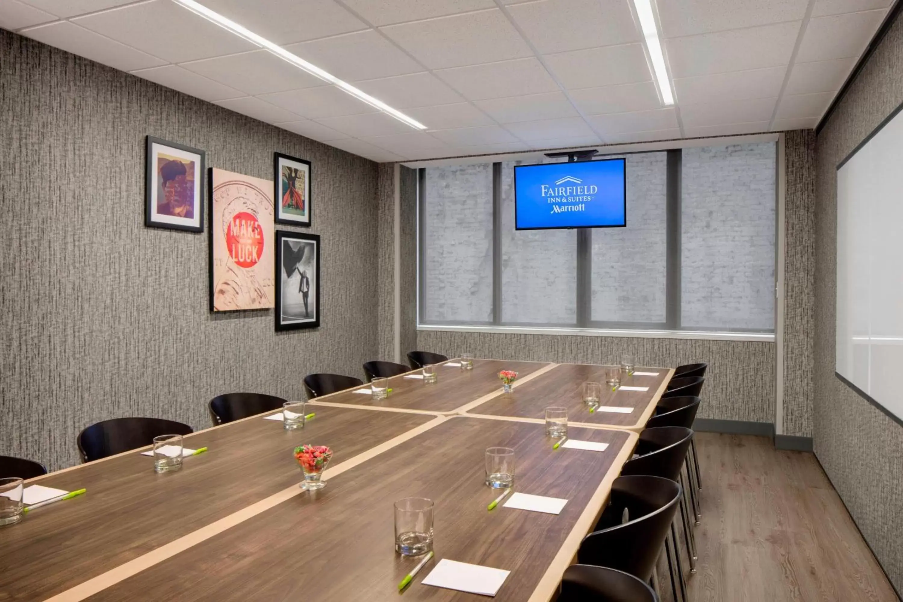 Meeting/conference room in Fairfield Inn and Suites Chicago Downtown/ Magnificent Mile