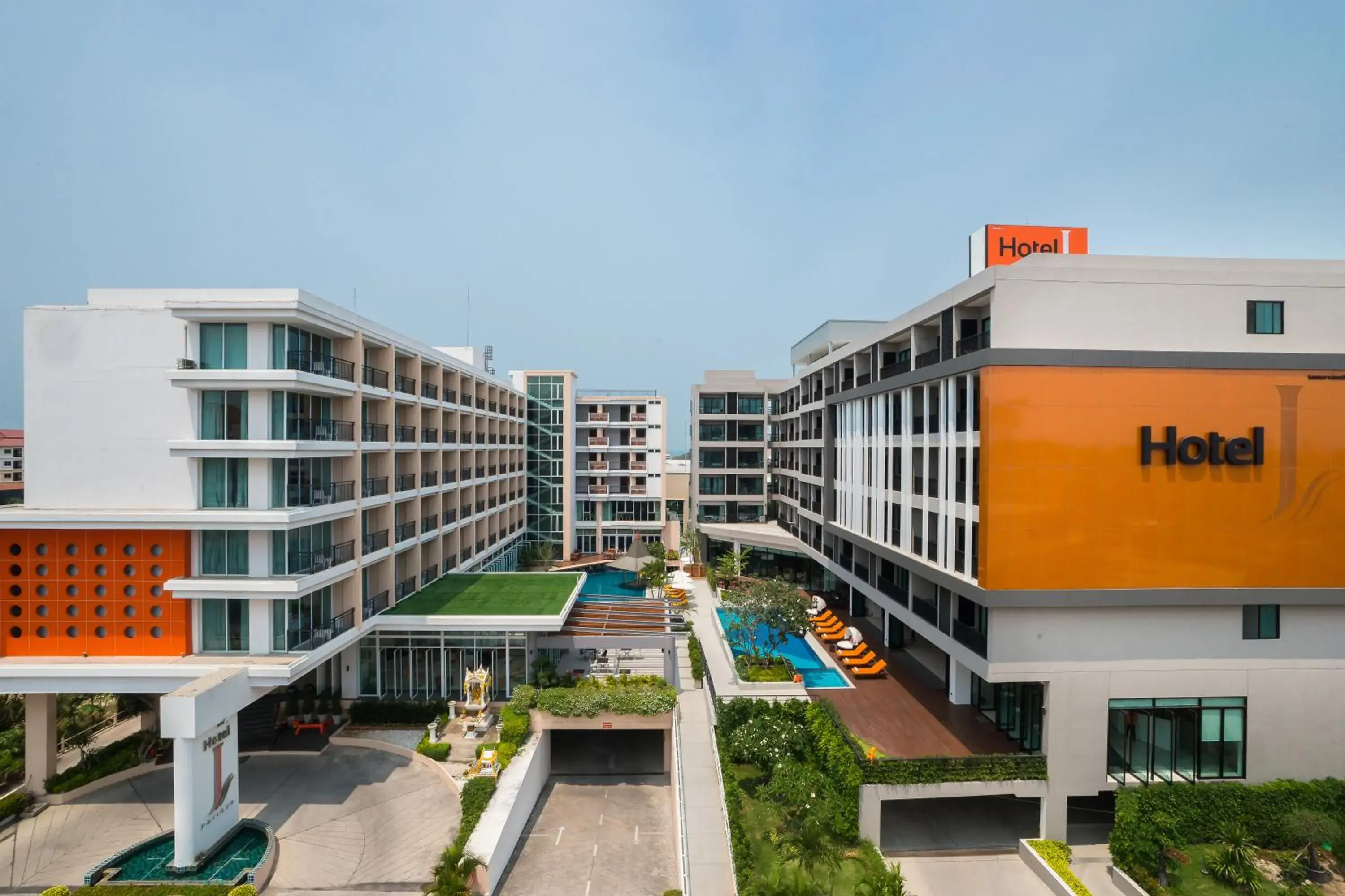 Property building in J Inspired Hotel Pattaya Property building in J Inspired Hotel Pattaya