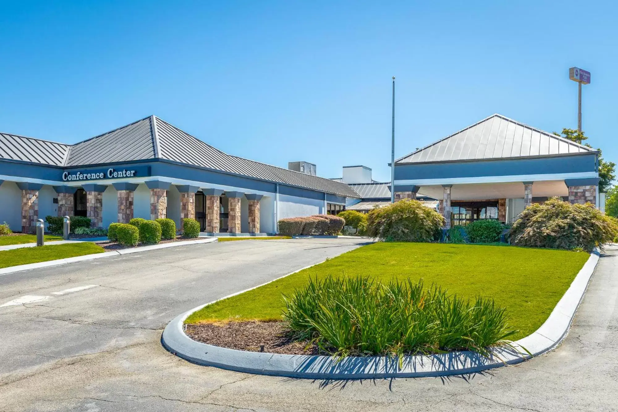 Property building in Best Western Plus Arbour Inn and Suites Property building in Best Western Plus Arbour Inn and Suites