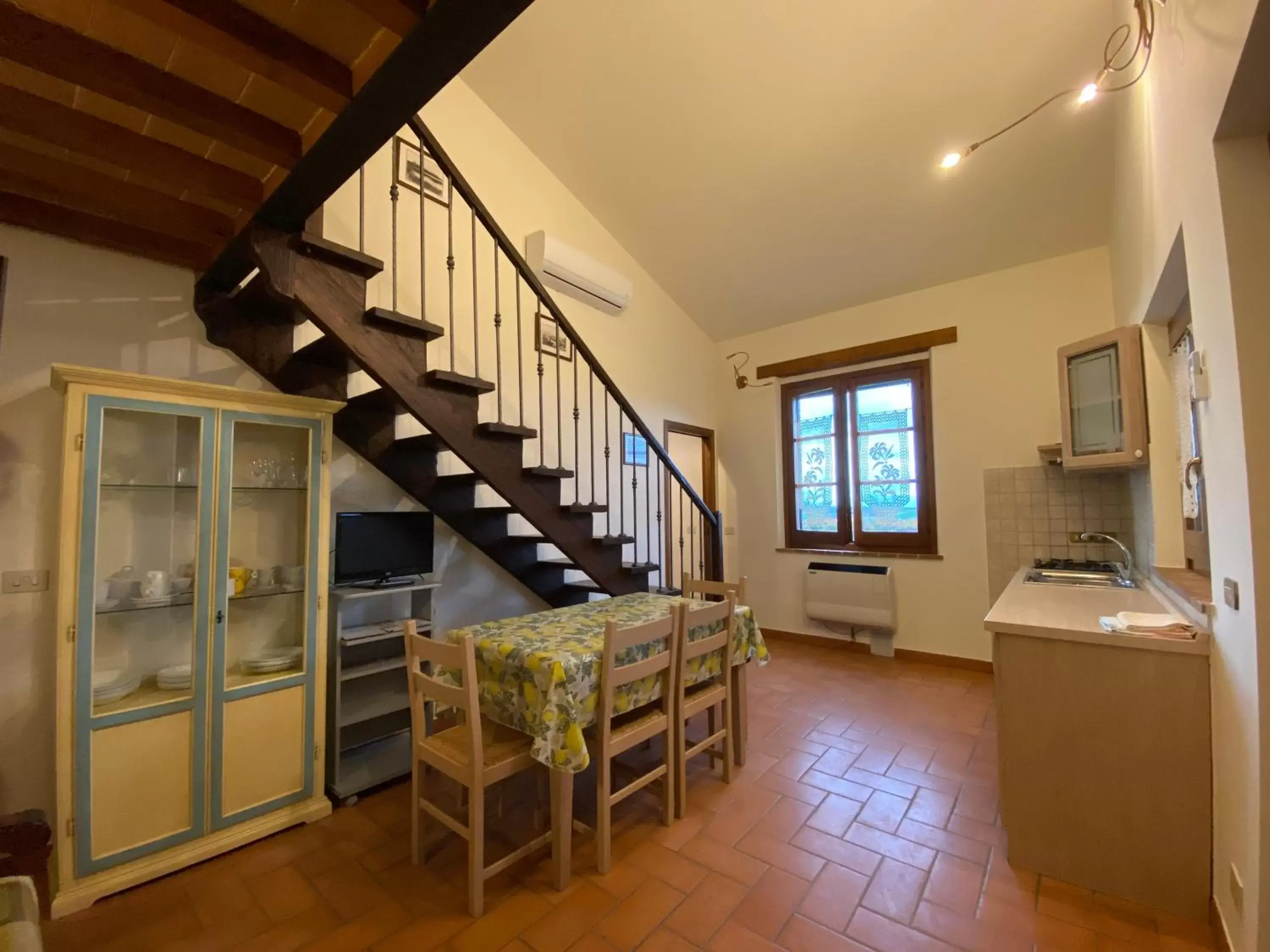 Living room, TV/Entertainment Center in Tenuta Badia '99