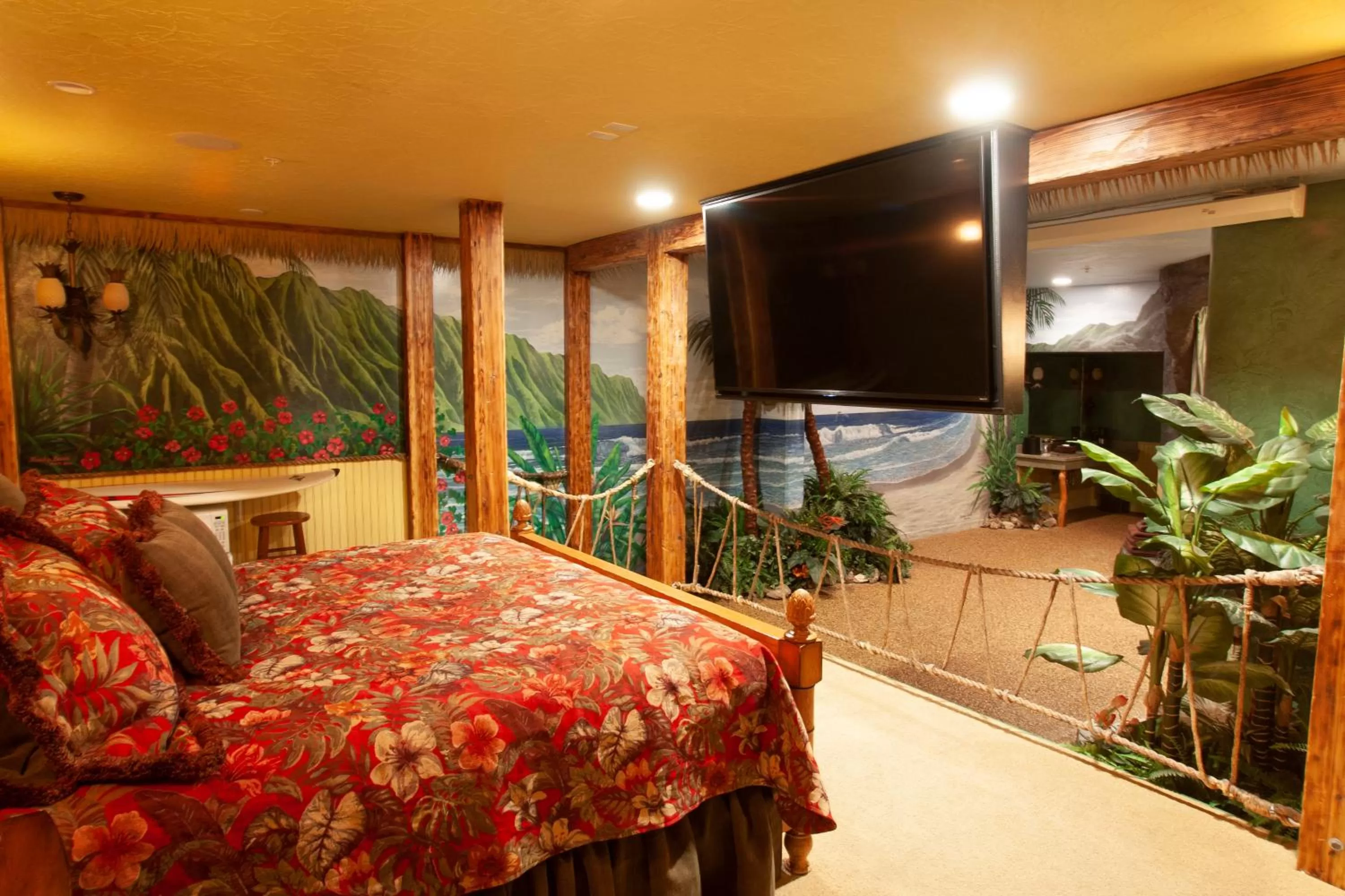 TV/Entertainment Center in Destinations Inn Theme Rooms