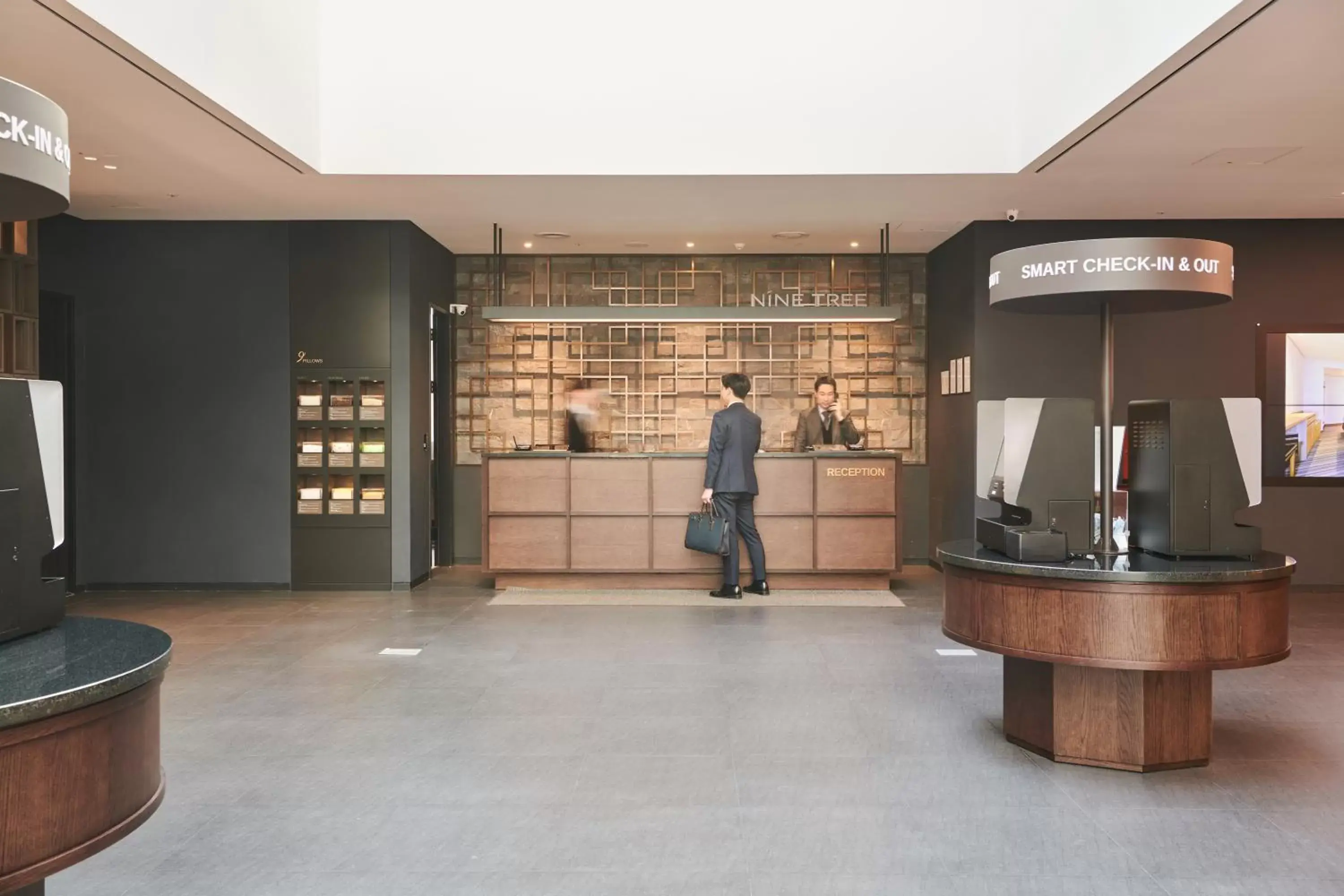 Lobby or reception in Nine Tree Premier Hotel Insadong