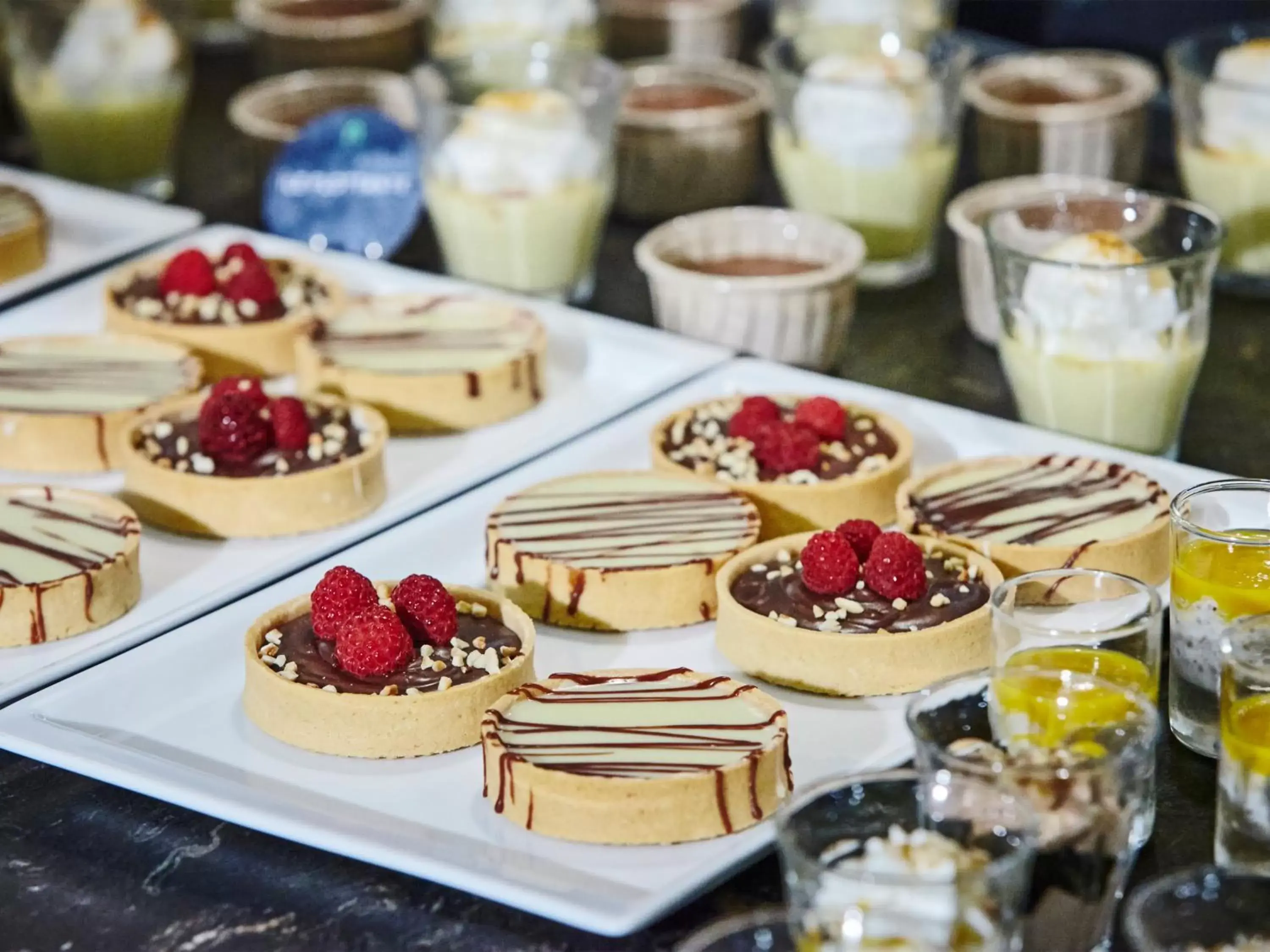 Continental breakfast in Campanile Poitiers - Site du Futuroscope