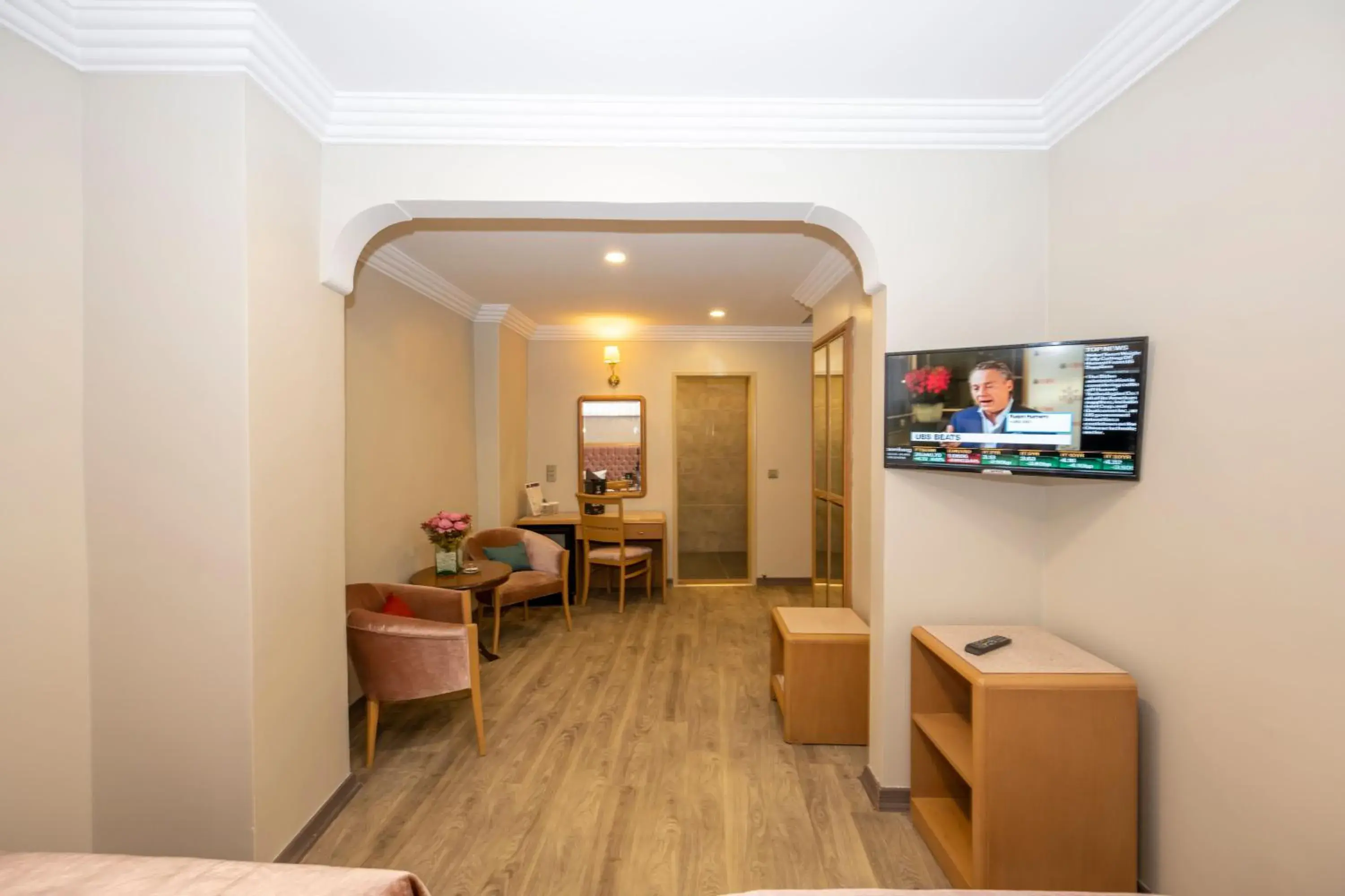 Communal lounge/ TV room, Seating Area in Grand Anka Hotel