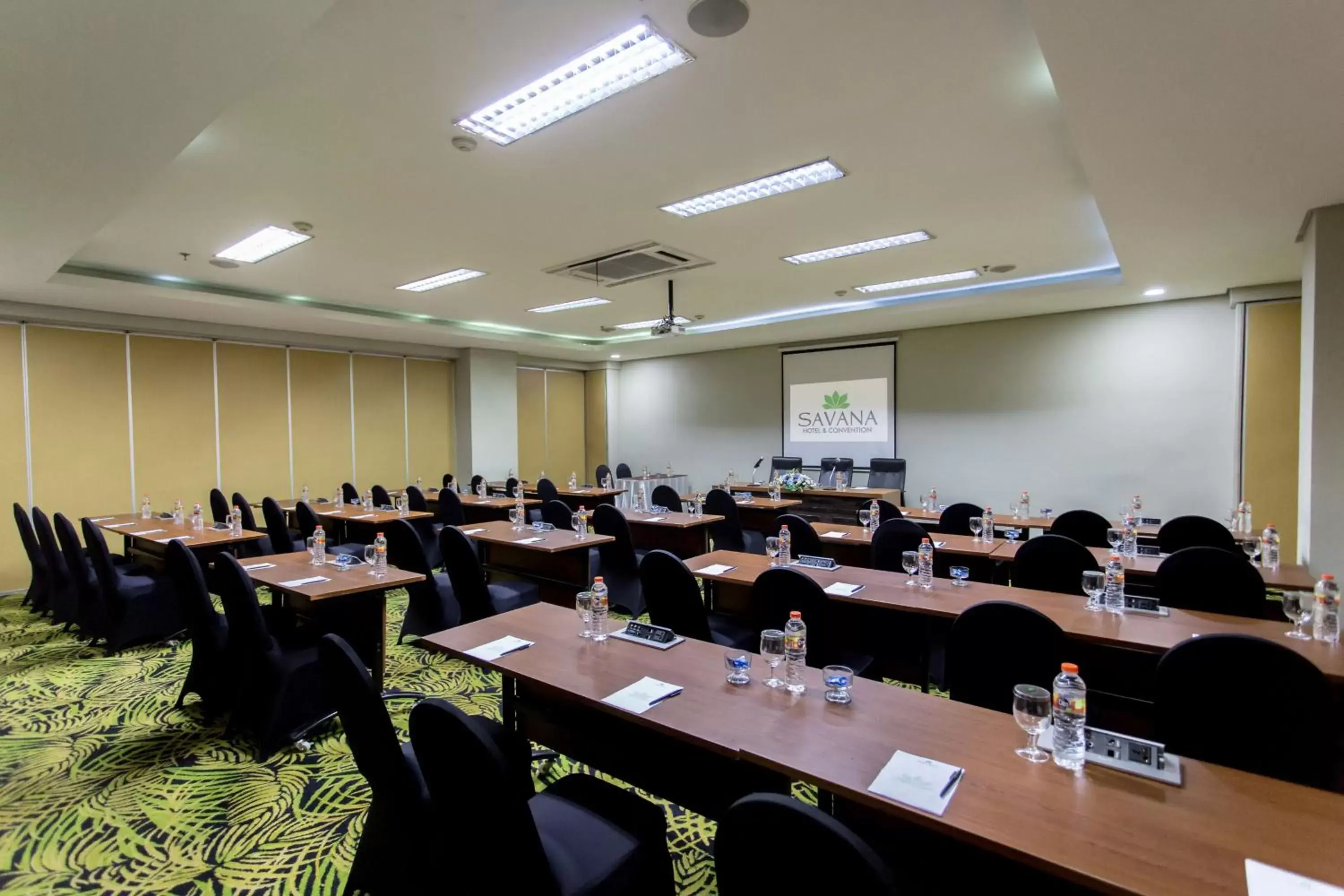 Meeting/conference room in Savana Hotel & Convention Malang