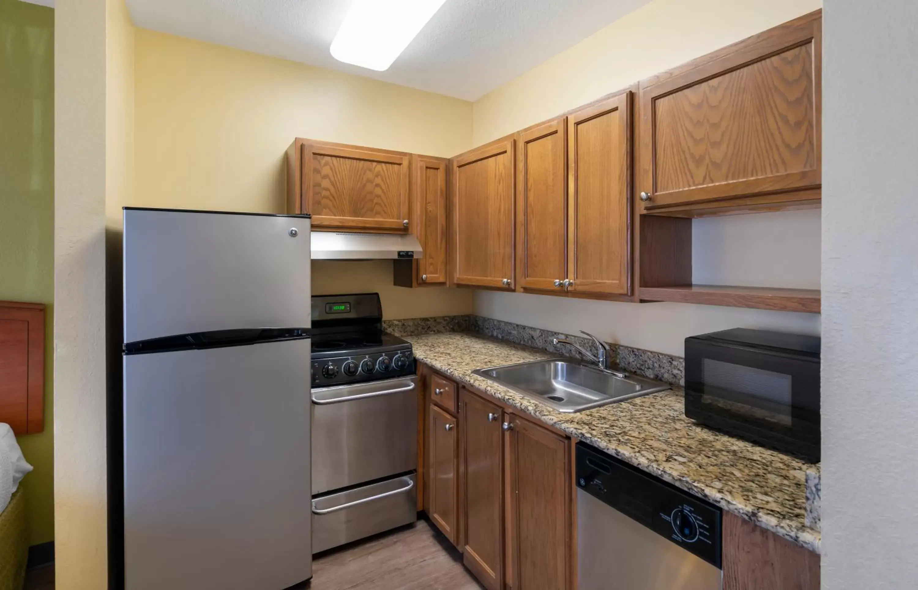 Kitchen or kitchenette, Kitchen/Kitchenette in Extended Stay America Suites - Virginia Beach