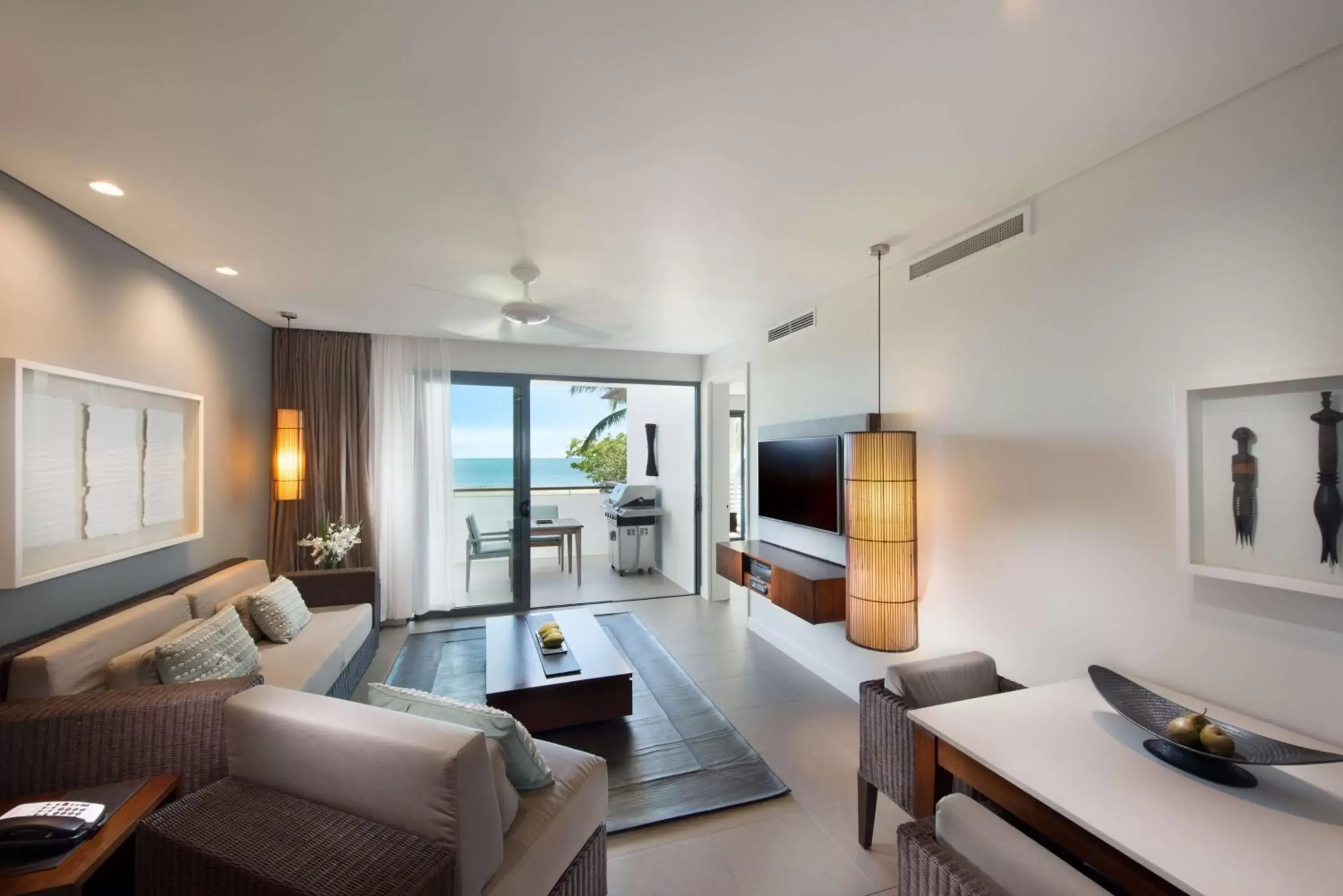 Living room, Seating Area in Hilton Fiji Beach Resort and Spa