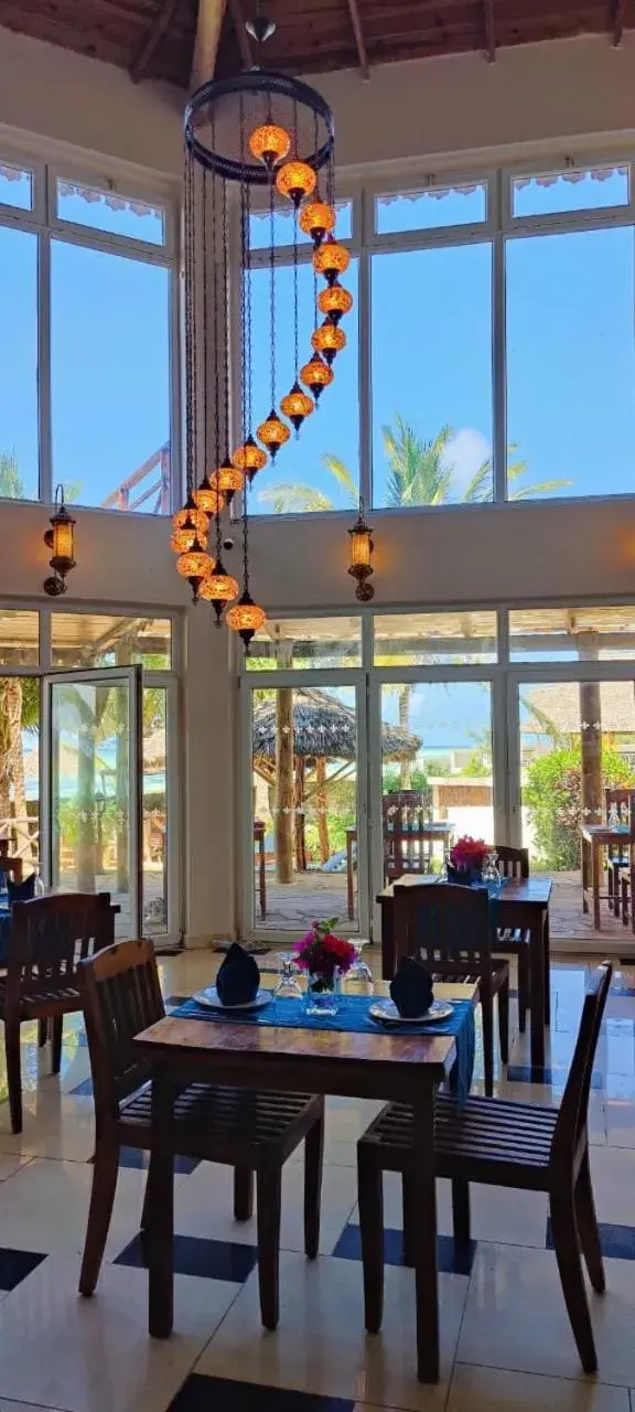 Dining area, Restaurant/Places to Eat in Villa Fleur De Lys