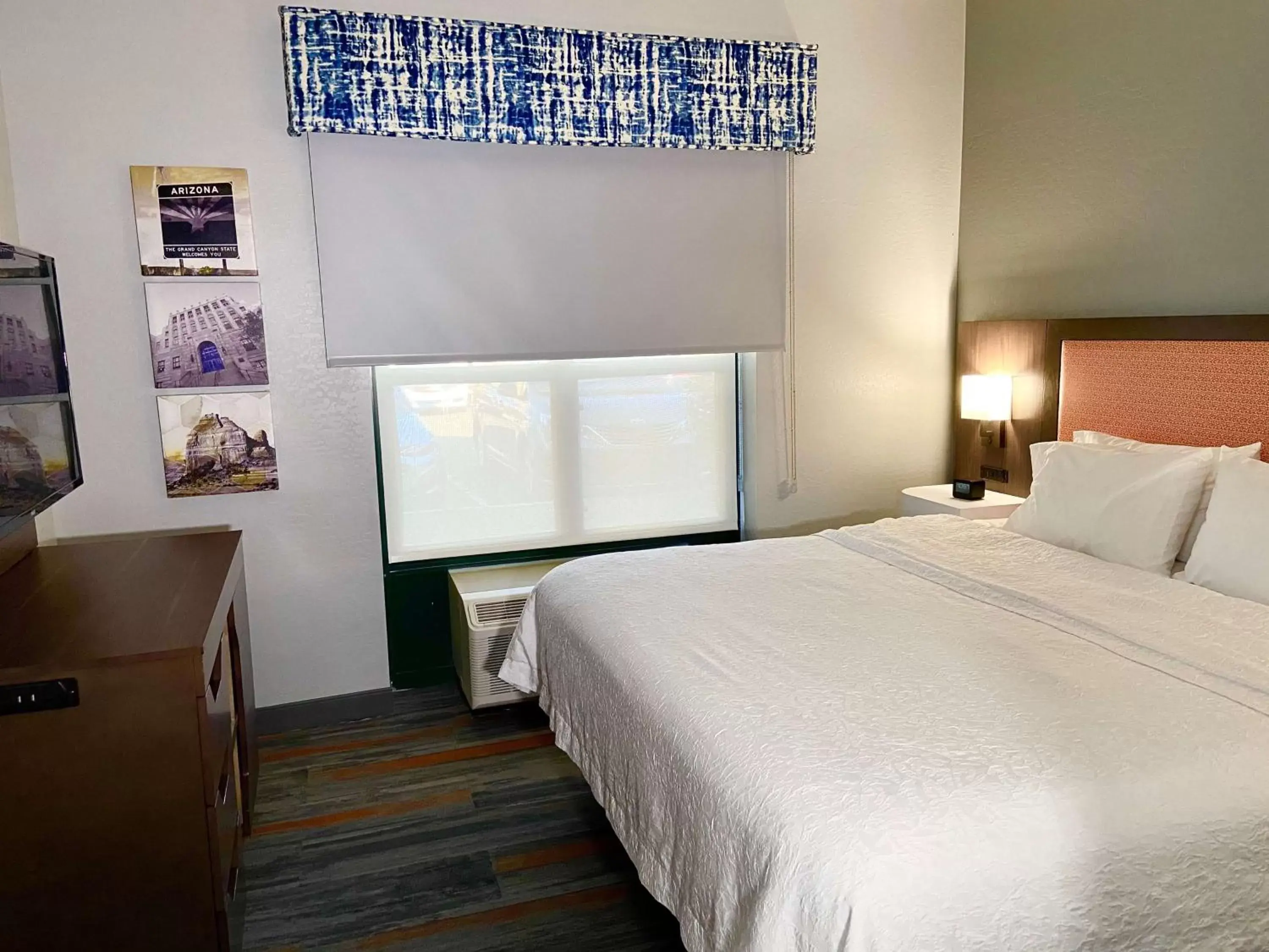 Bedroom, Bed in Hampton Inn & Suites Phoenix-Goodyear
