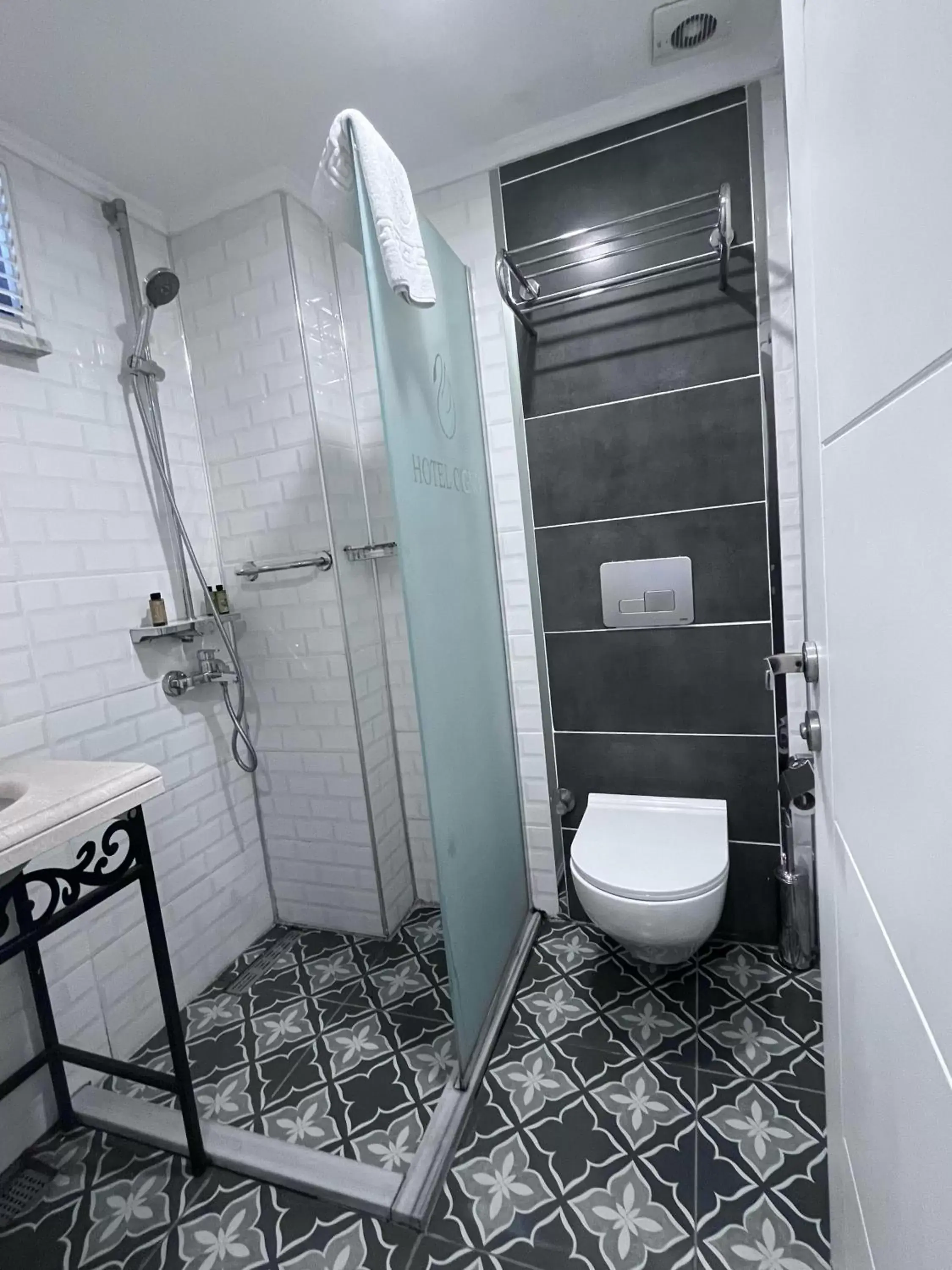 Bathroom in Good Night Hotel Istanbul