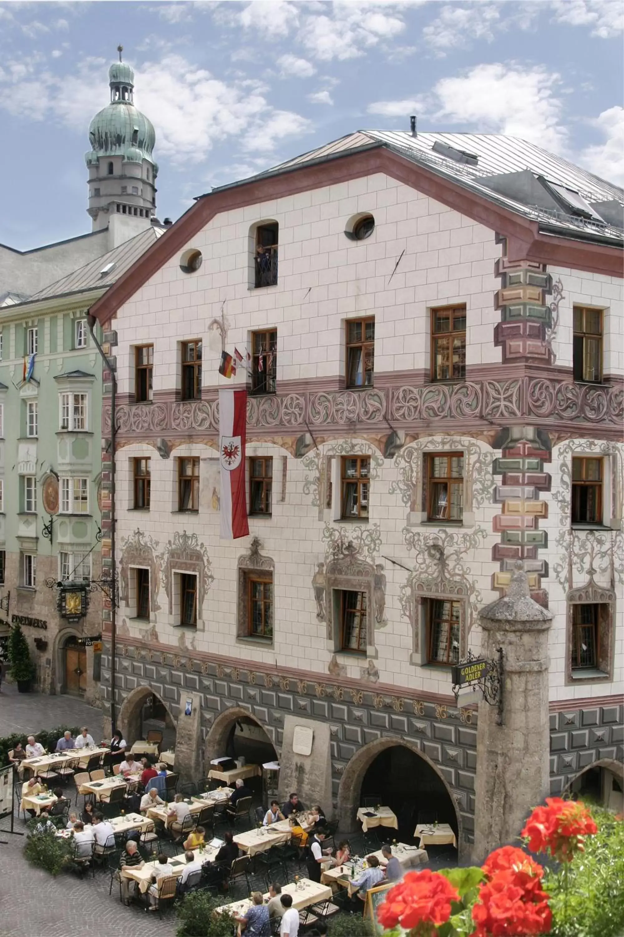 Facade/entrance, Property Building in BEST WESTERN Plus Hotel Goldener Adler Innsbruck