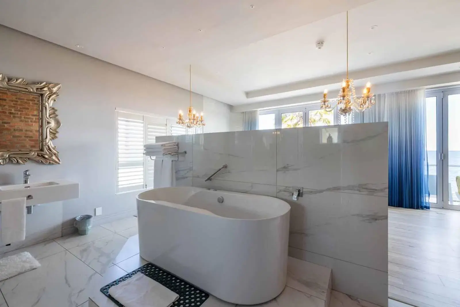 Bathroom in Hermanus Boutique Guest House