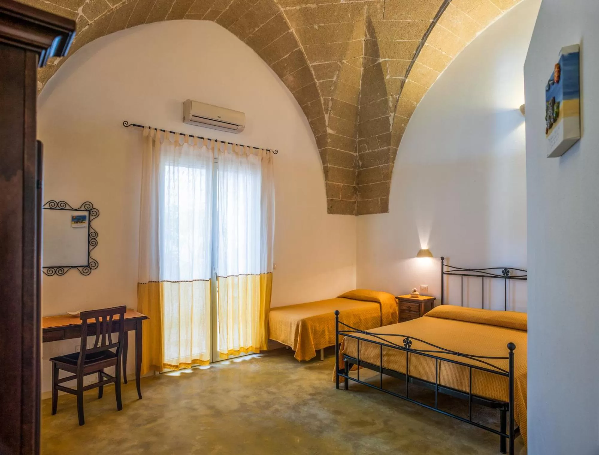 Bedroom, Bed in B&B La Garolla