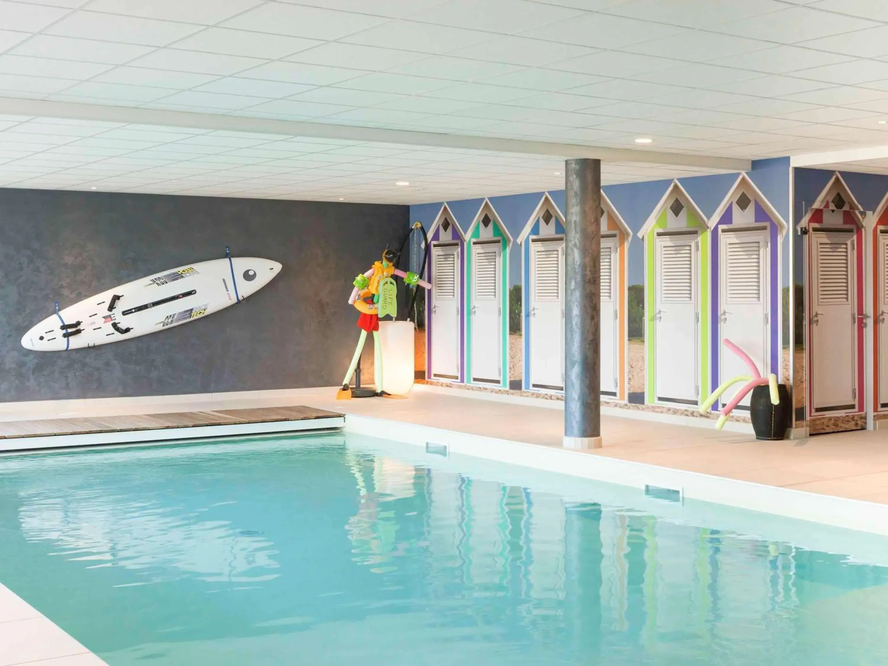 On site, Swimming Pool in Ibis Styles Vierzon