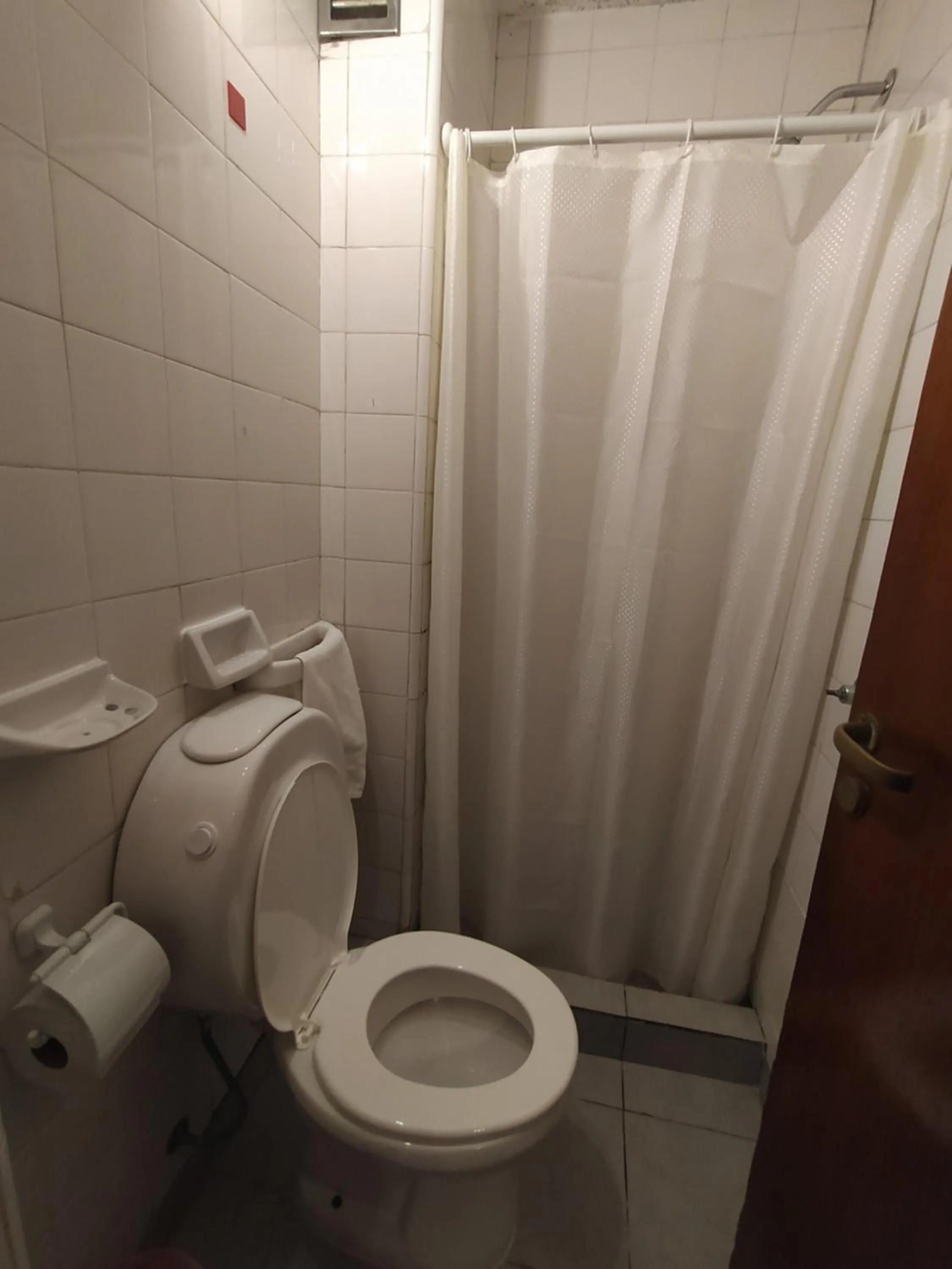 Bathroom in Play Hostel Arcos