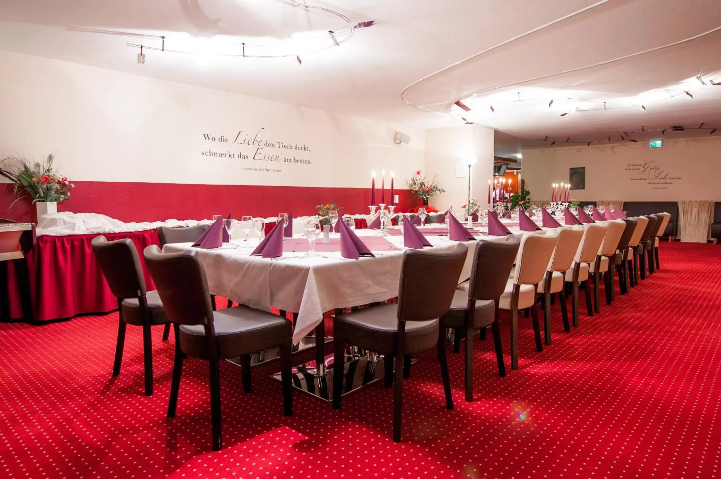 Banquet/Function facilities, Restaurant/Places to Eat in Hotel Stadtfeld