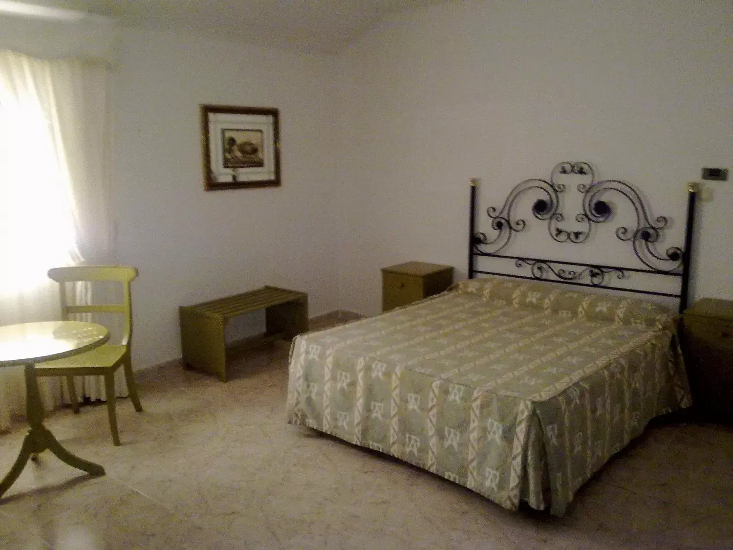 Photo of the whole room, Bed in Arcojalon