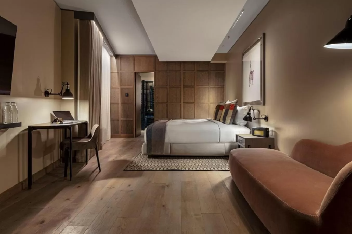 Corner Suite in The Londoner