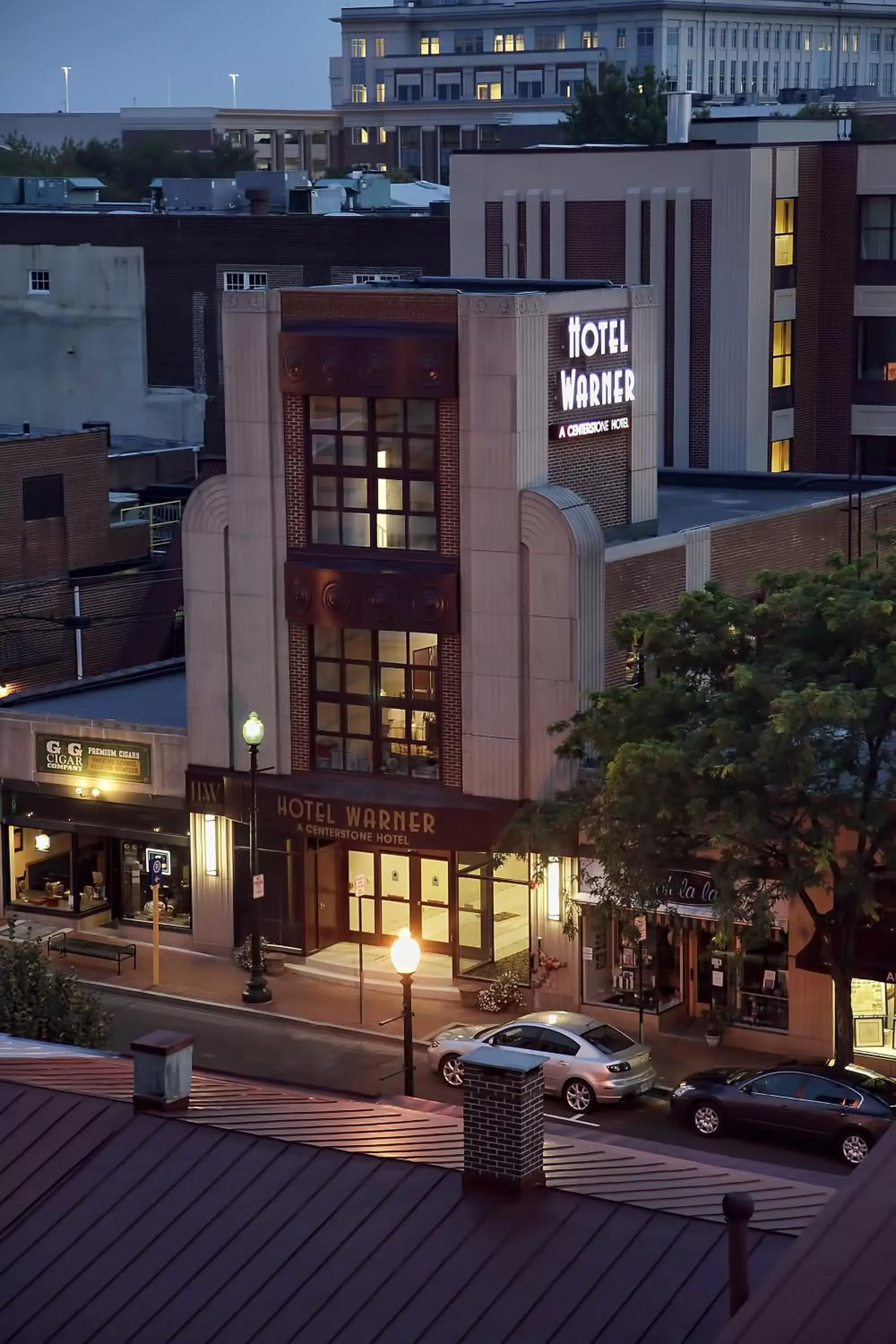 Facade/entrance in The Hotel Warner Facade/entrance in The Hotel Warner