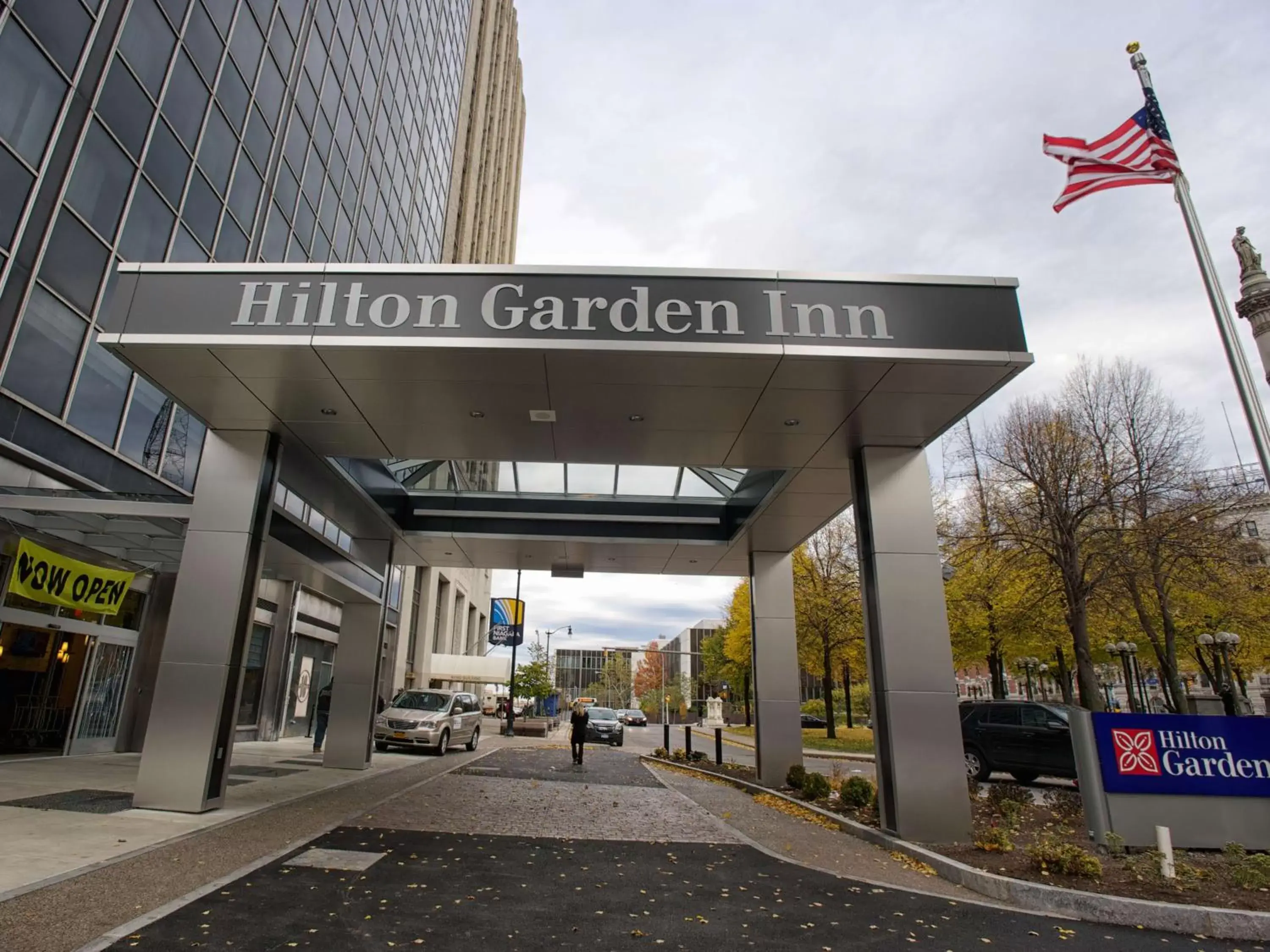 Property building in The Hilton Garden Inn Buffalo-Downtown