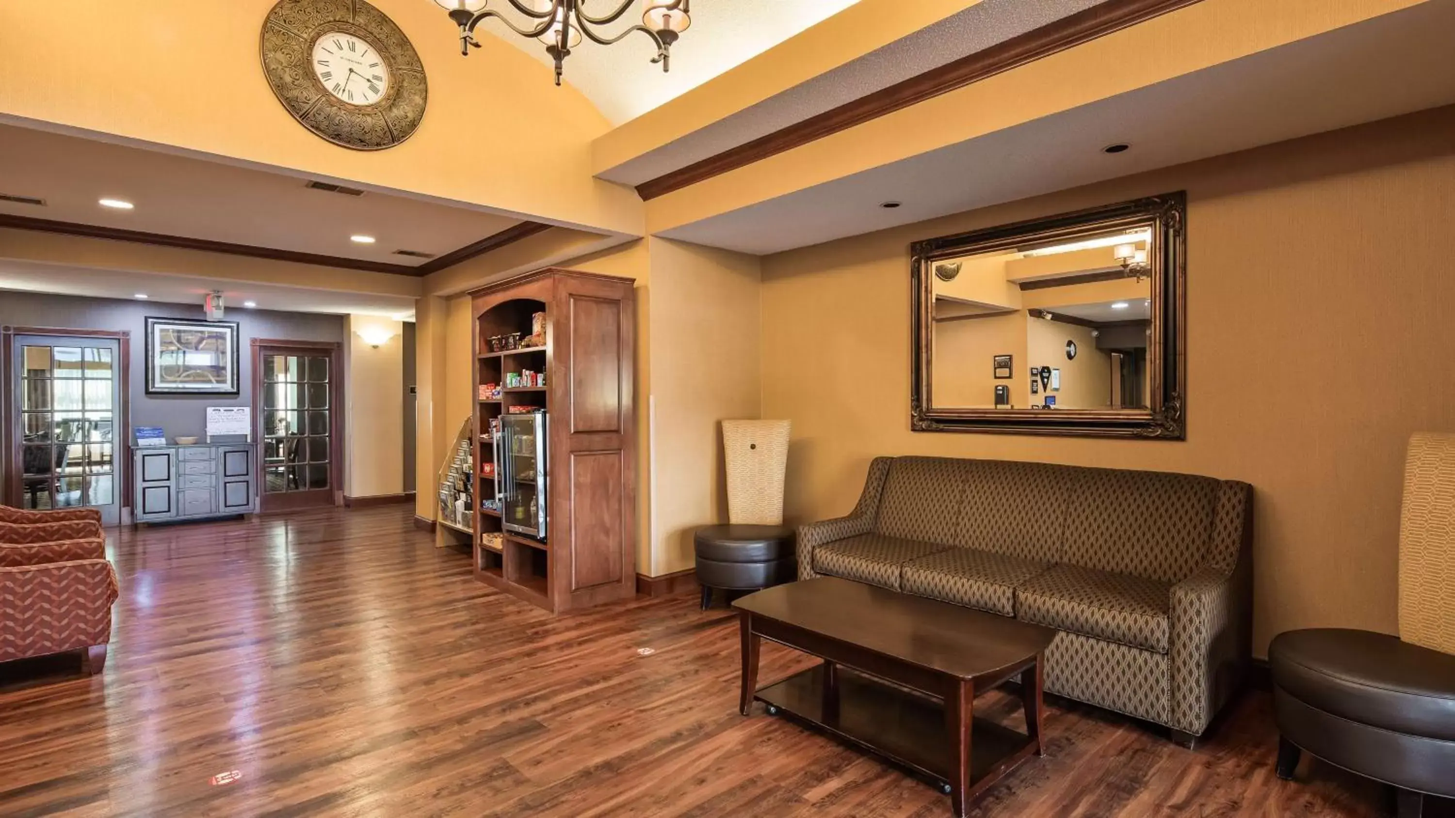 Lobby or reception, Seating Area in Best Western Plus Clearfield