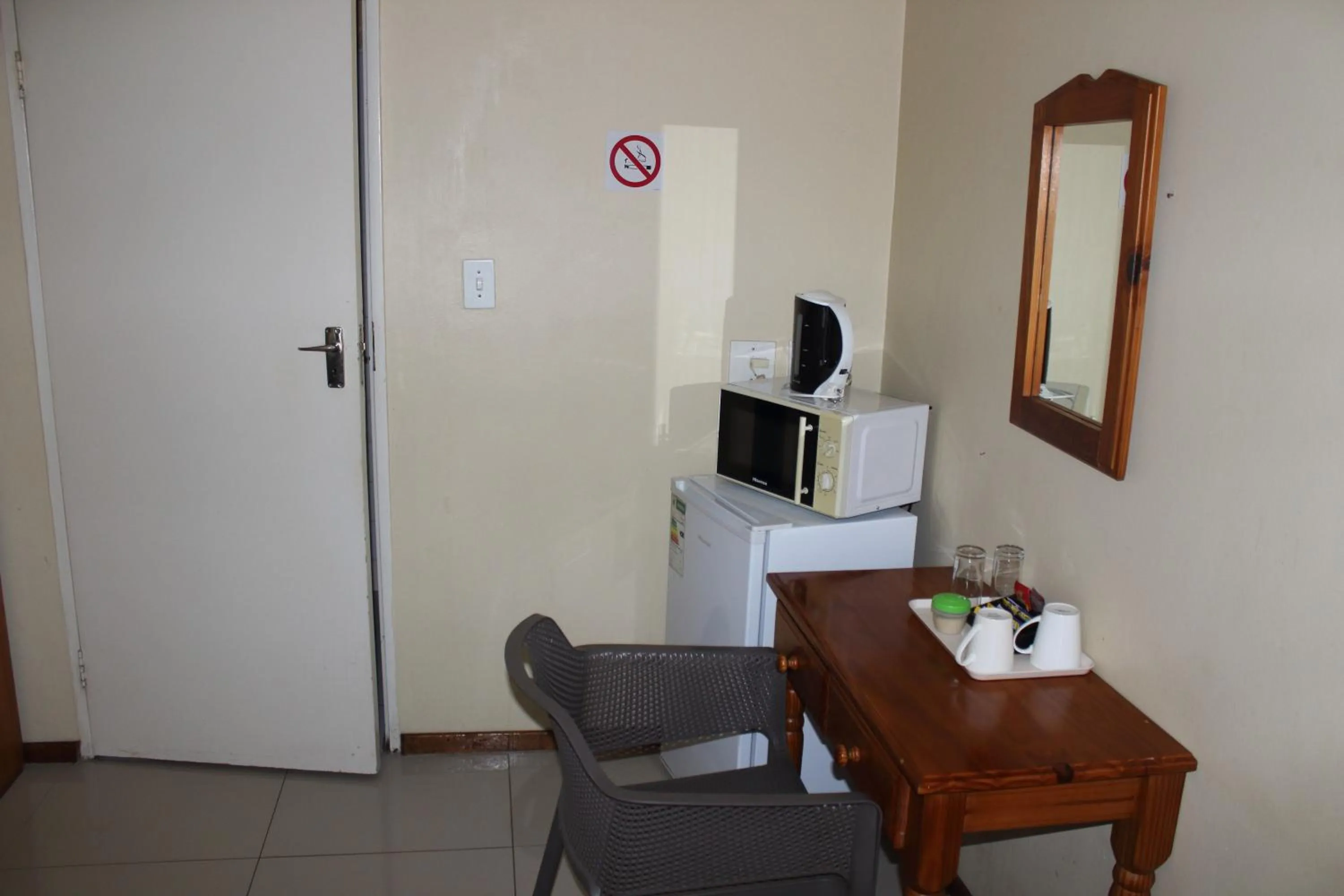 Coffee/tea facilities in Purple Olive Guest House