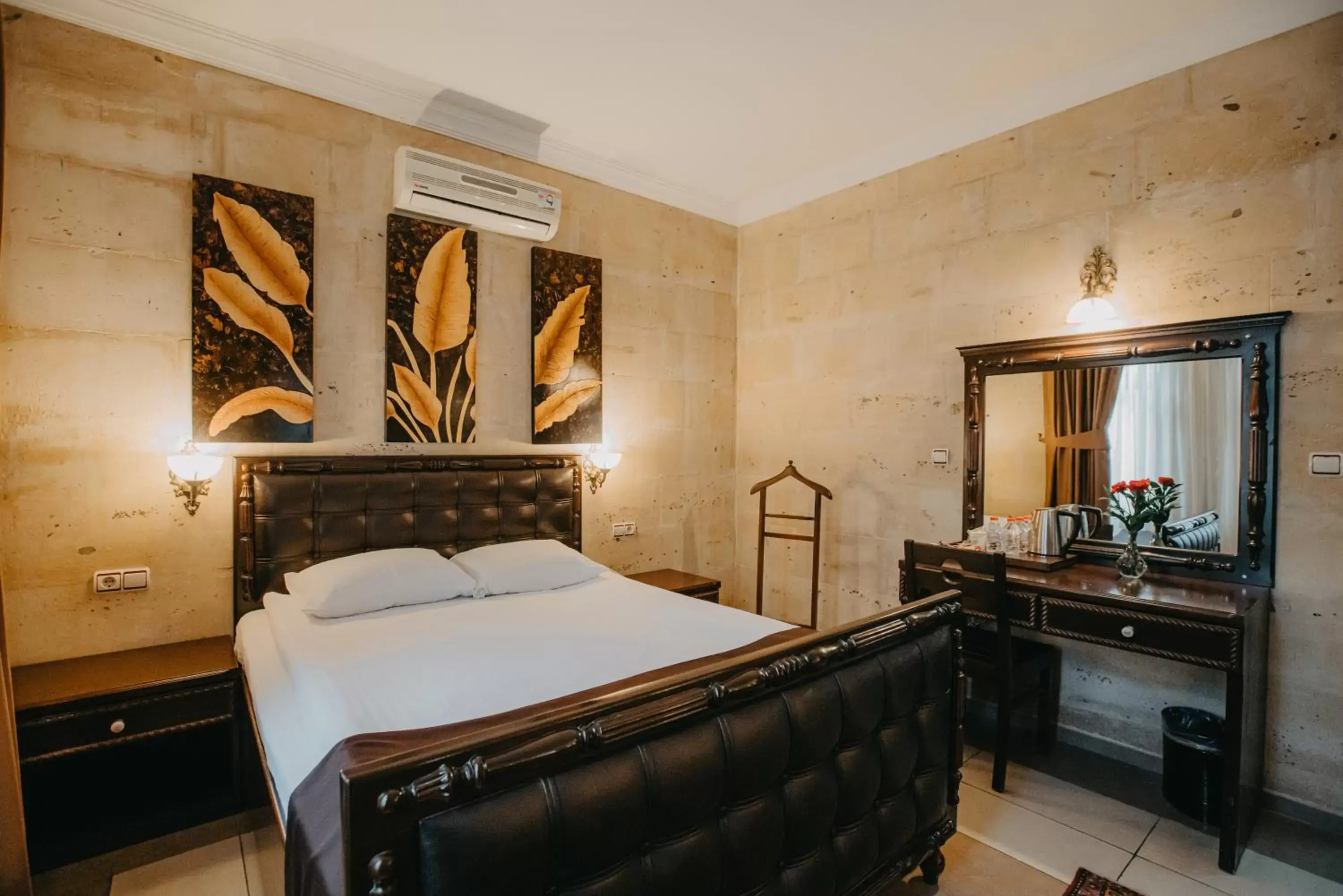 Massage, Bed in Royal Stone Houses - Goreme