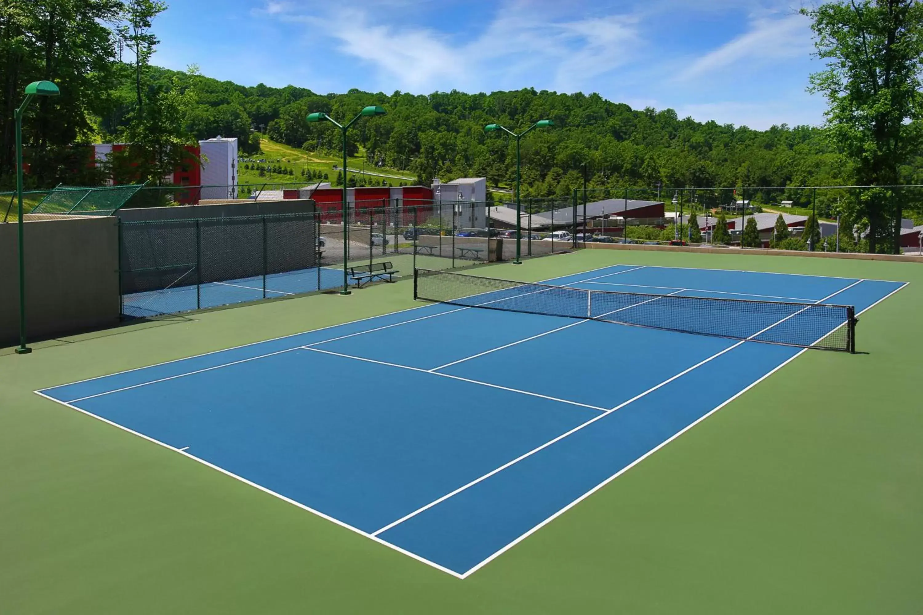 Tennis court, Tennis/Squash in Bear Creek Mountain Resort