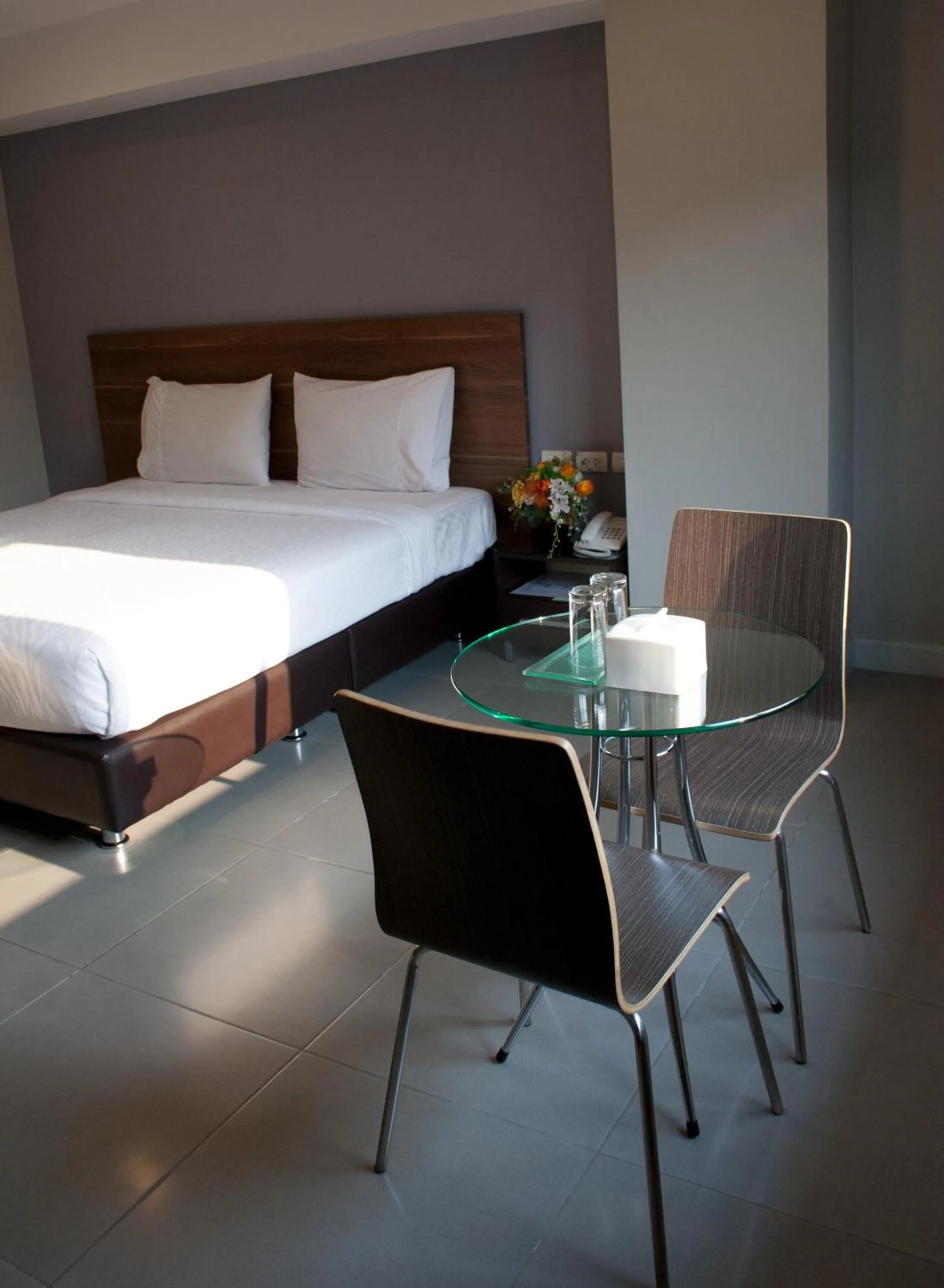 Photo of the whole room in 14 Living