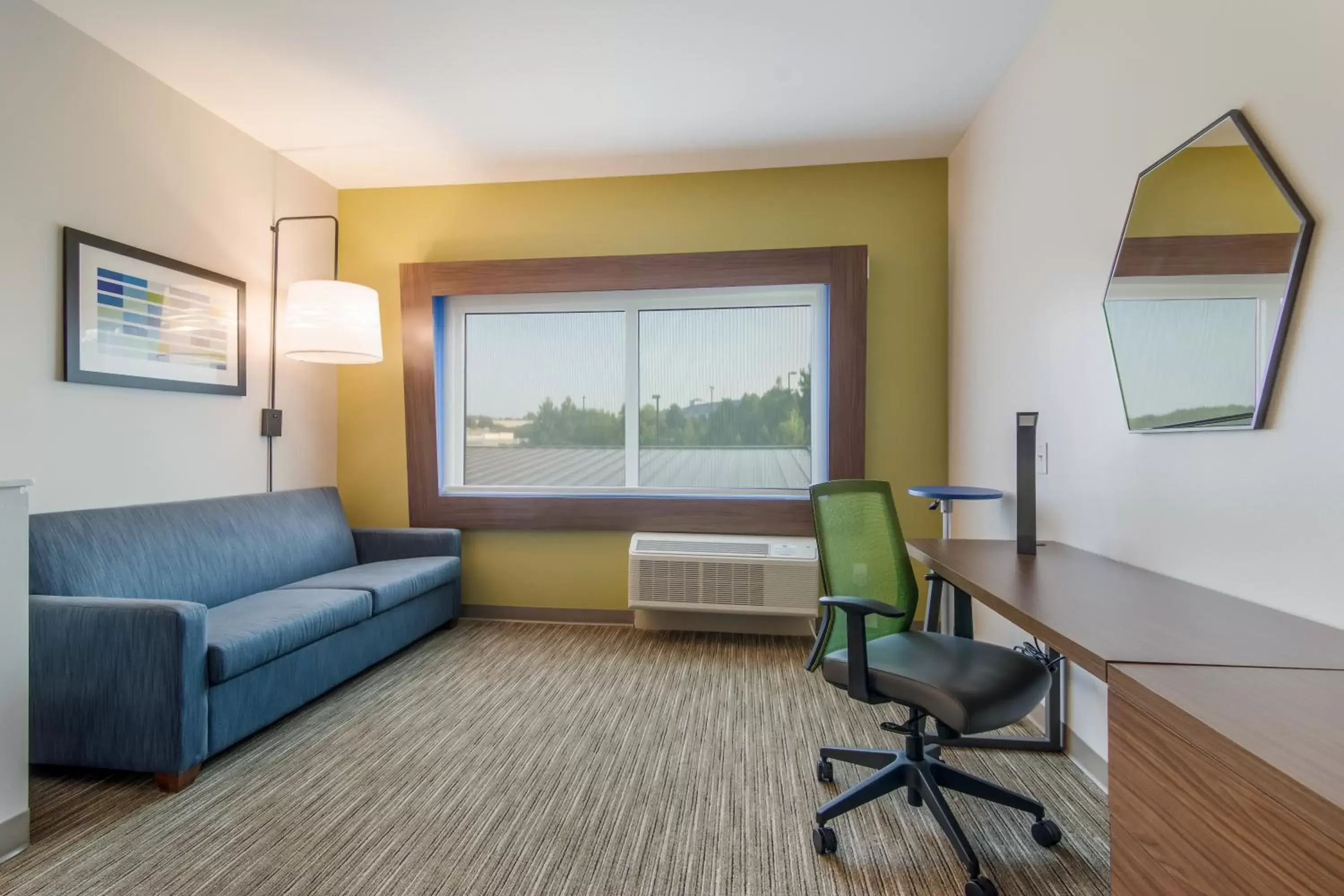 Photo of the whole room, Seating Area in Holiday Inn Express & Suites - Asheboro, an IHG Hotel