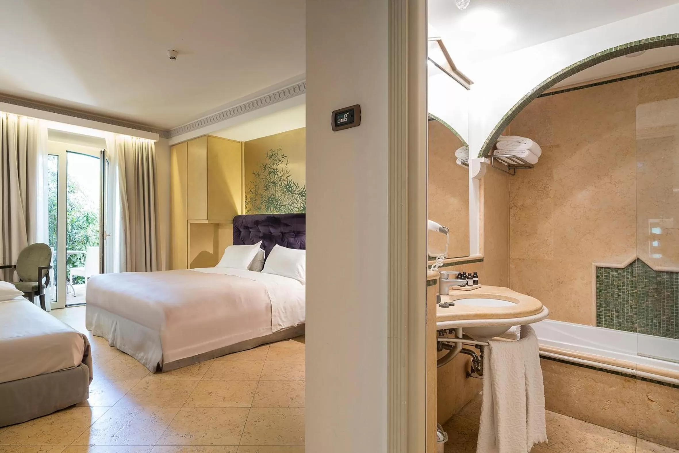 Bathroom, Bed in Romano Palace Luxury Hotel