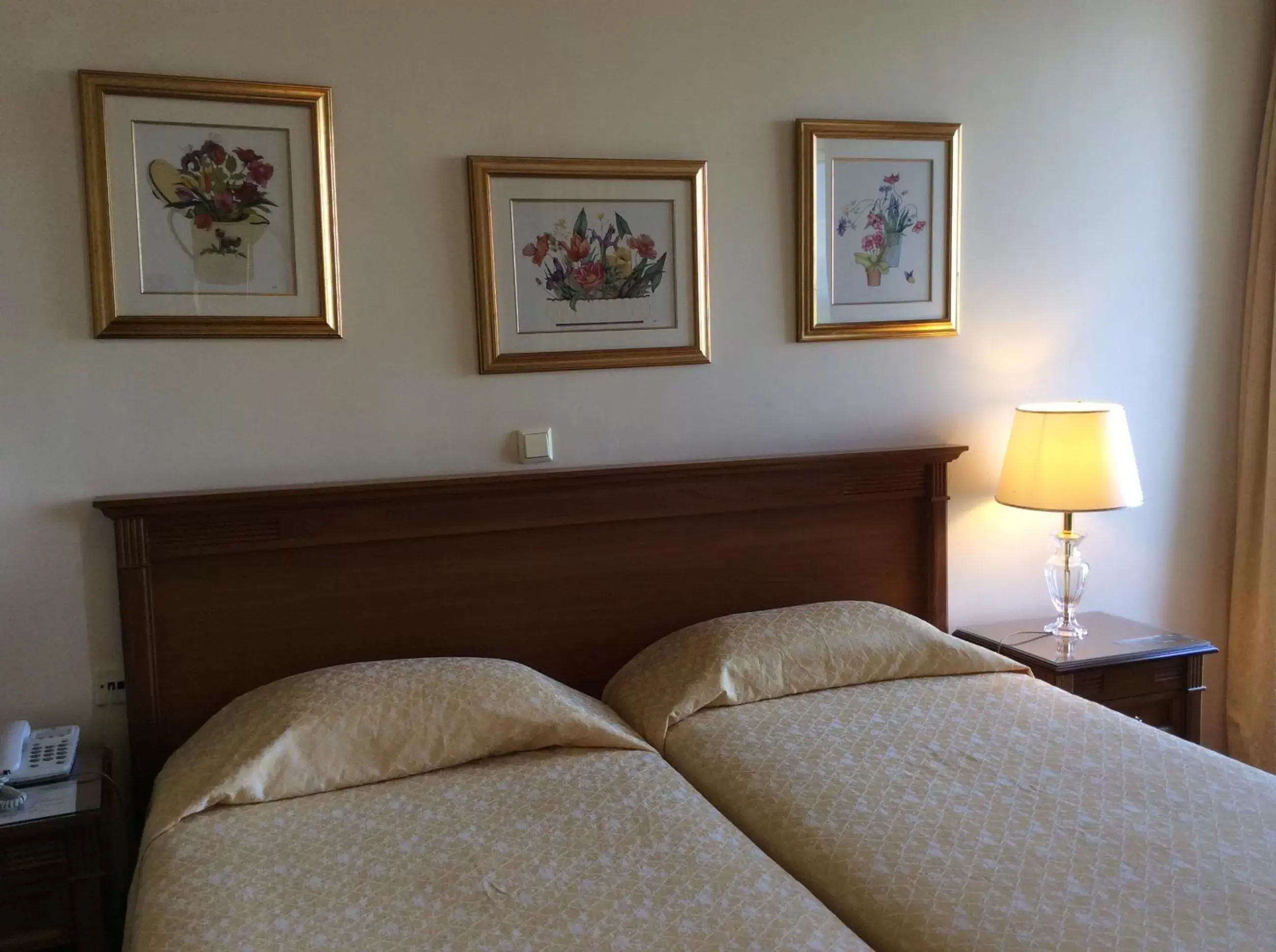 Bed in Cavalieri Hotel