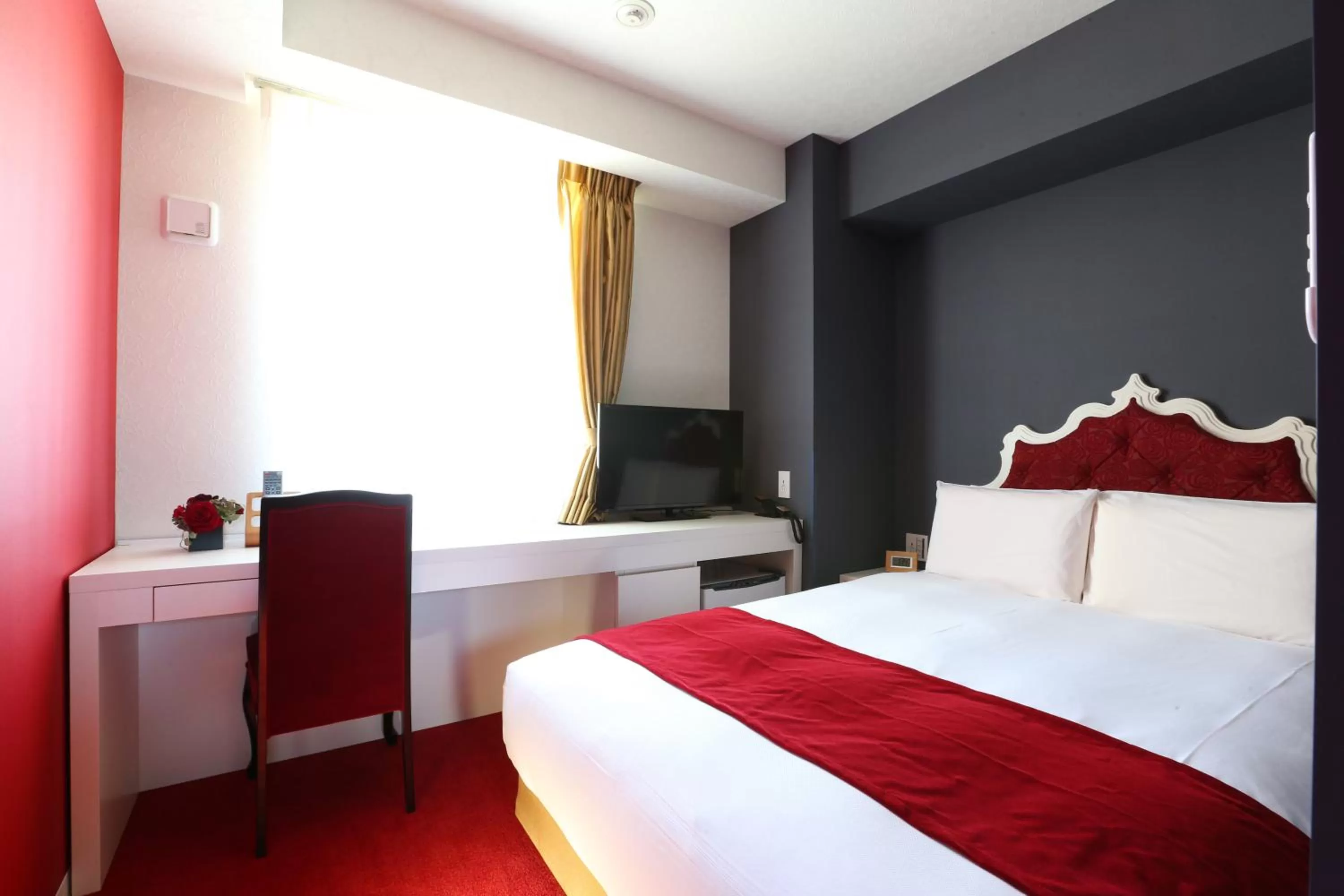 Photo of the whole room, Bed in Hotel Wing International Select Nagoya Sakae