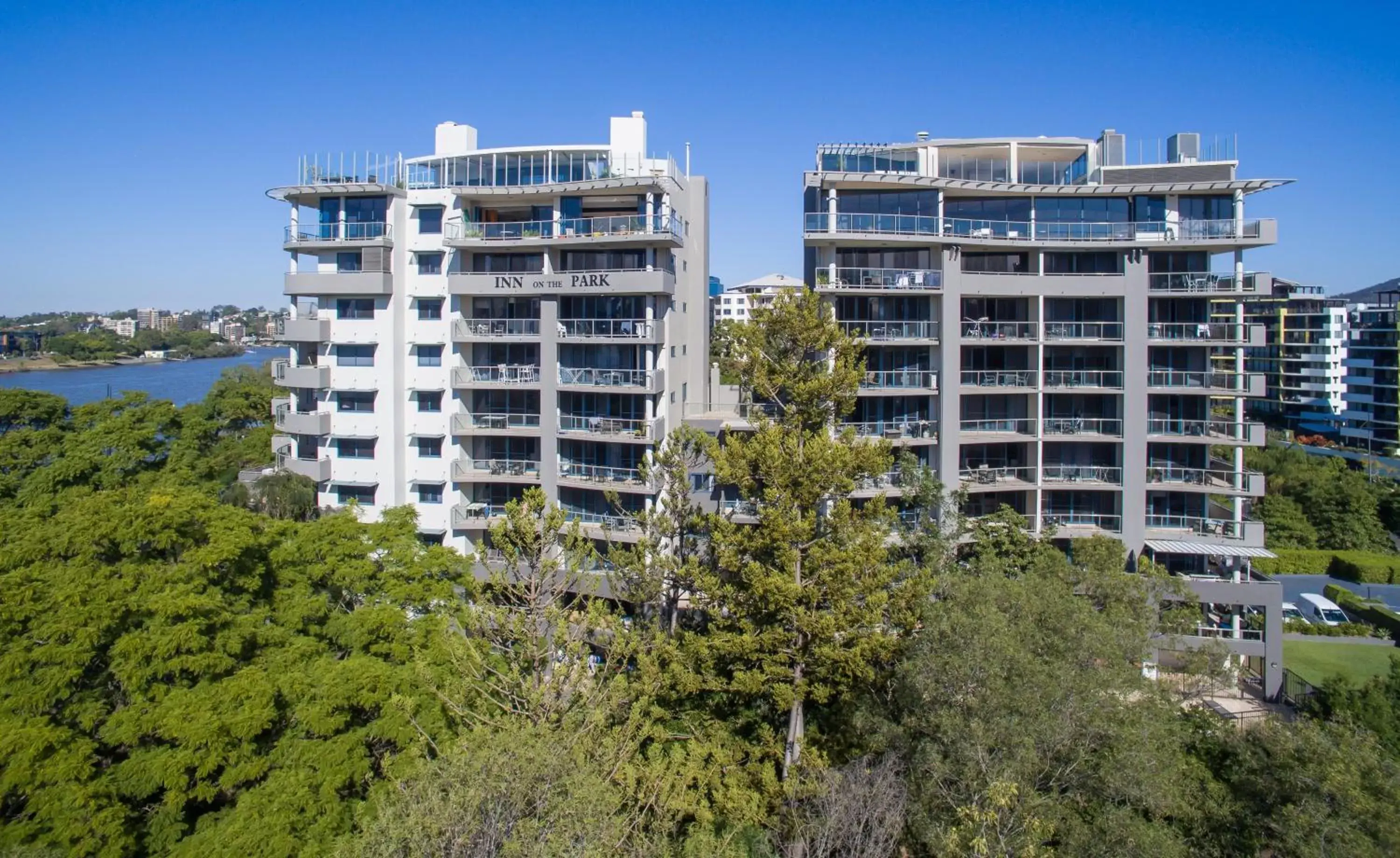 Property Building in Inn on the Park Apartments