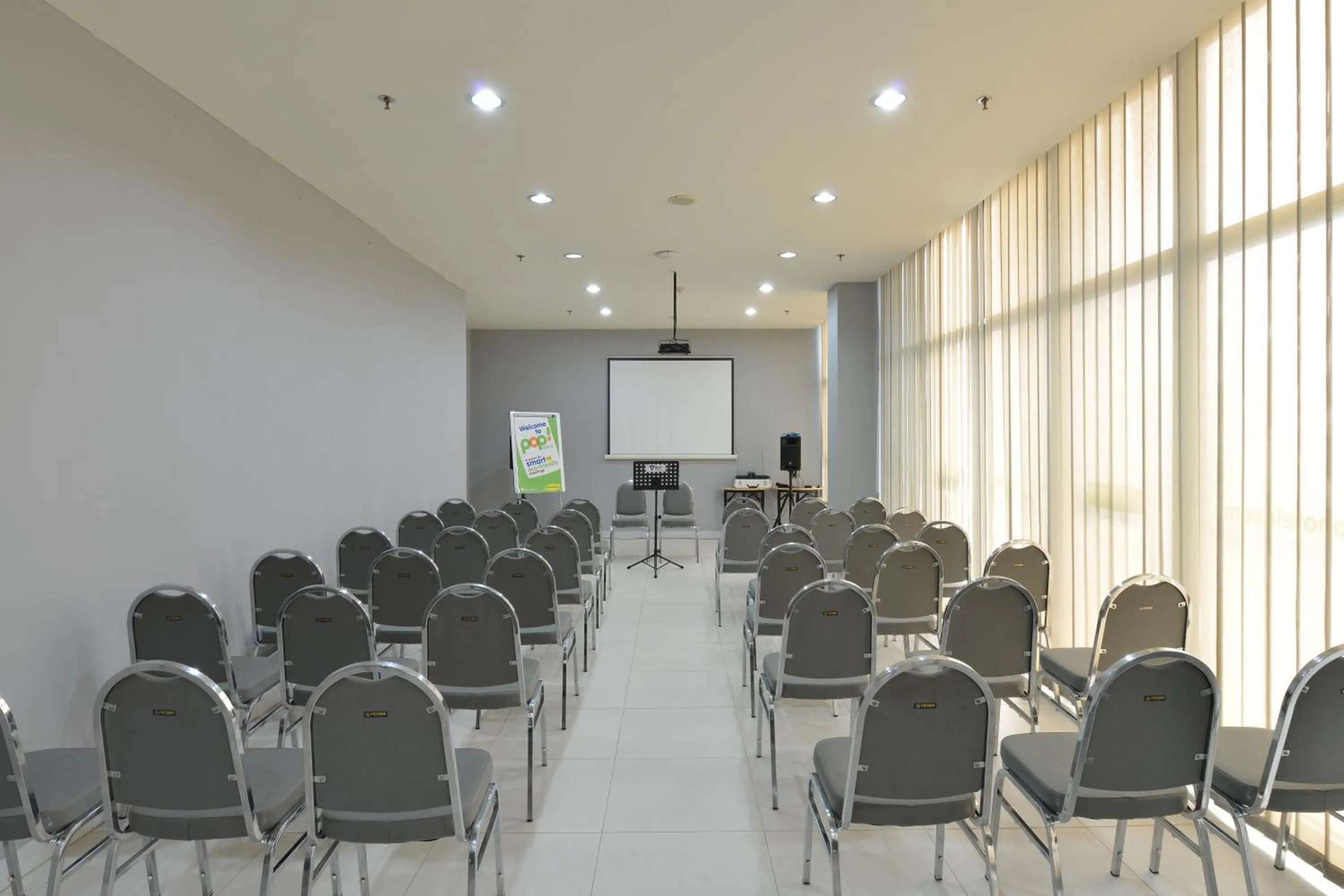 Entertainment in POP! Hotel BSD City Tangerang