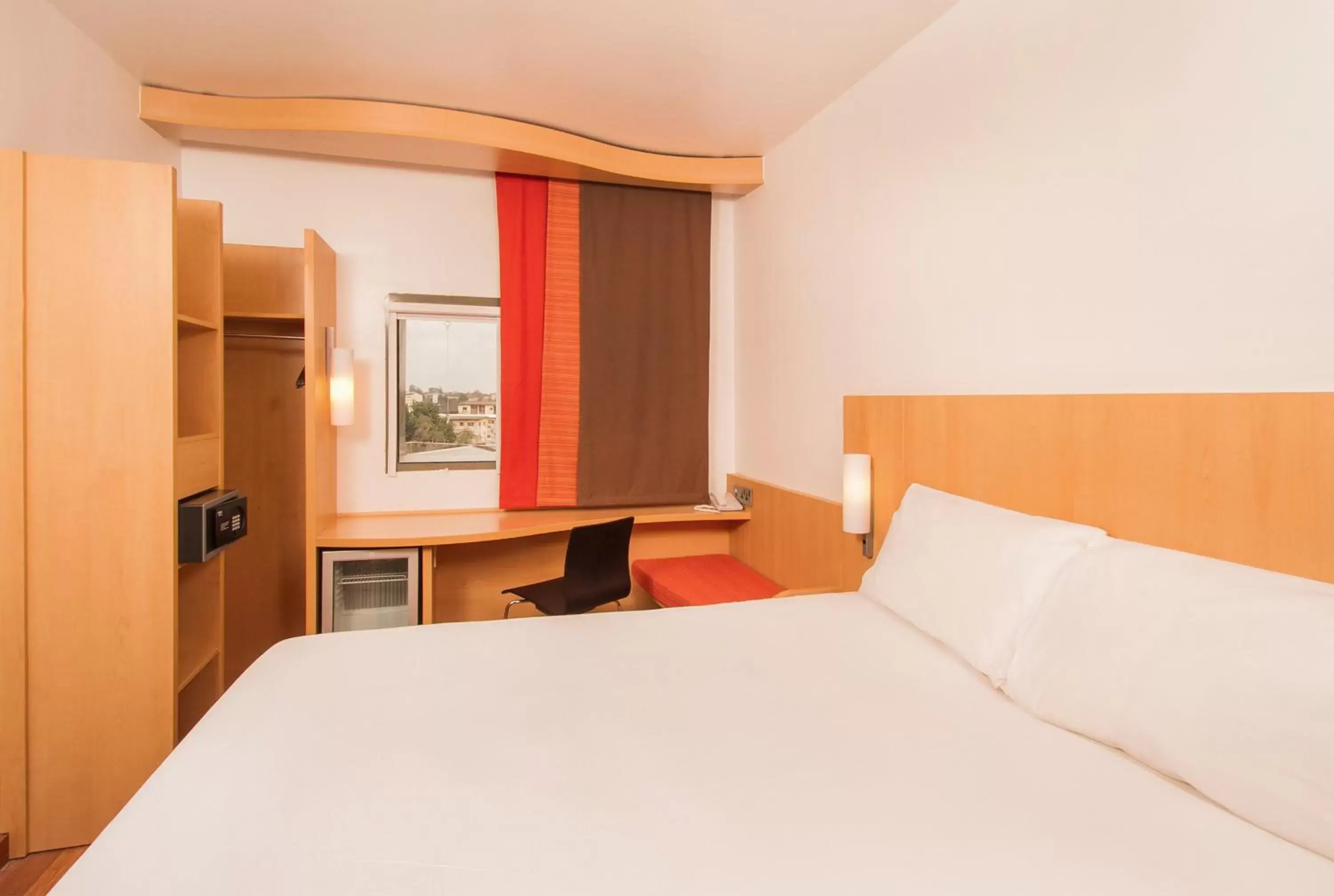 Bedroom, Bed in Ibis Lagos Ikeja Bedroom, Bed in Ibis Lagos Ikeja