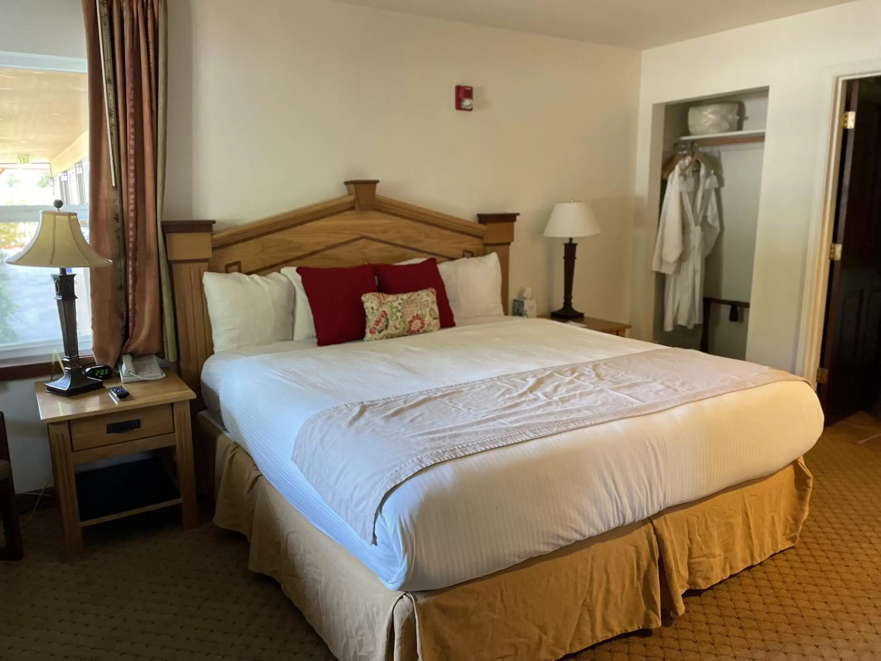 King Room - Disability Access in Carson Hot Springs Resort & Spa