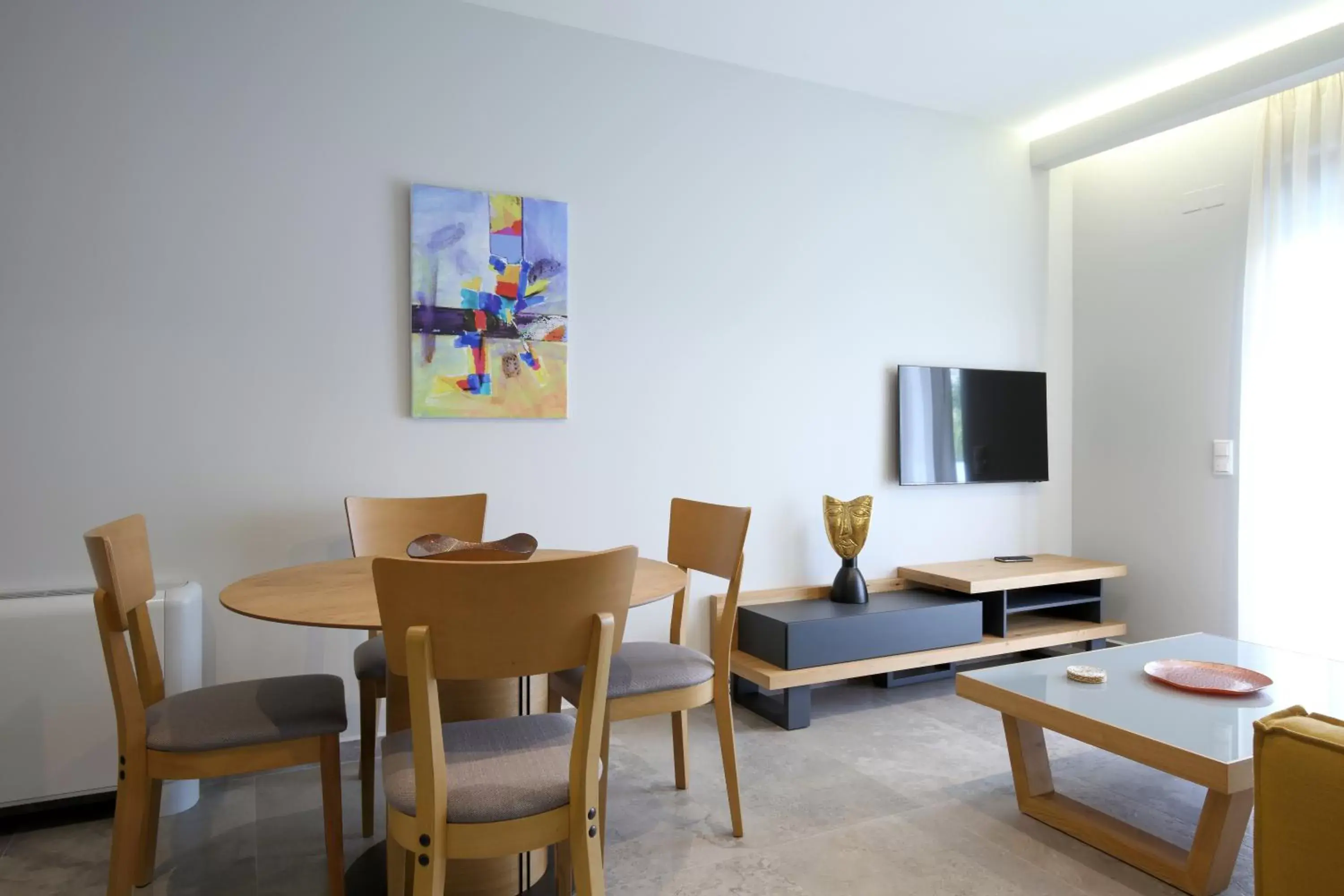 TV and multimedia, Dining Area in Carabella Residence