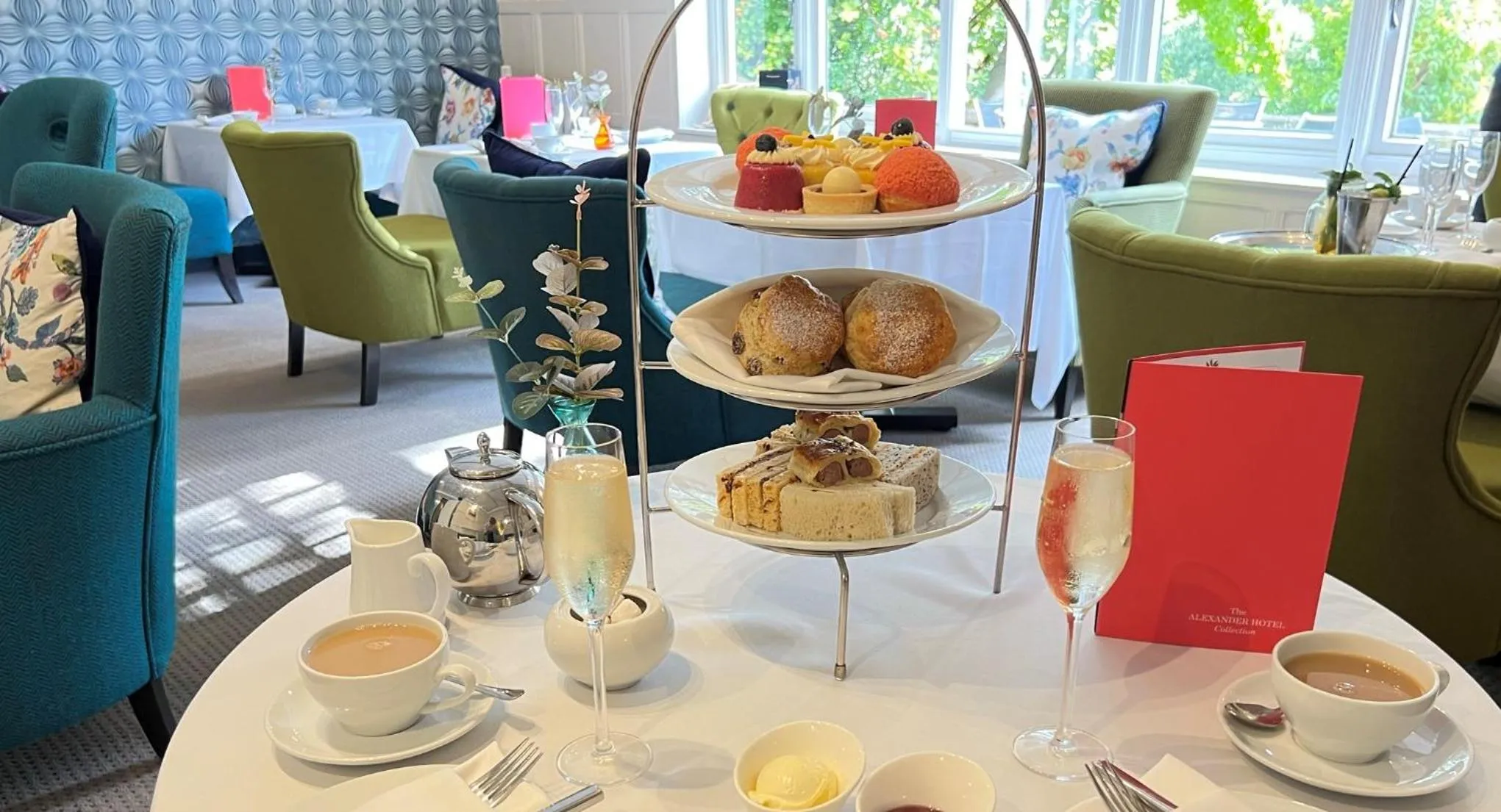 Coffee/tea facilities in Rowhill Grange Hotel & Utopia Spa