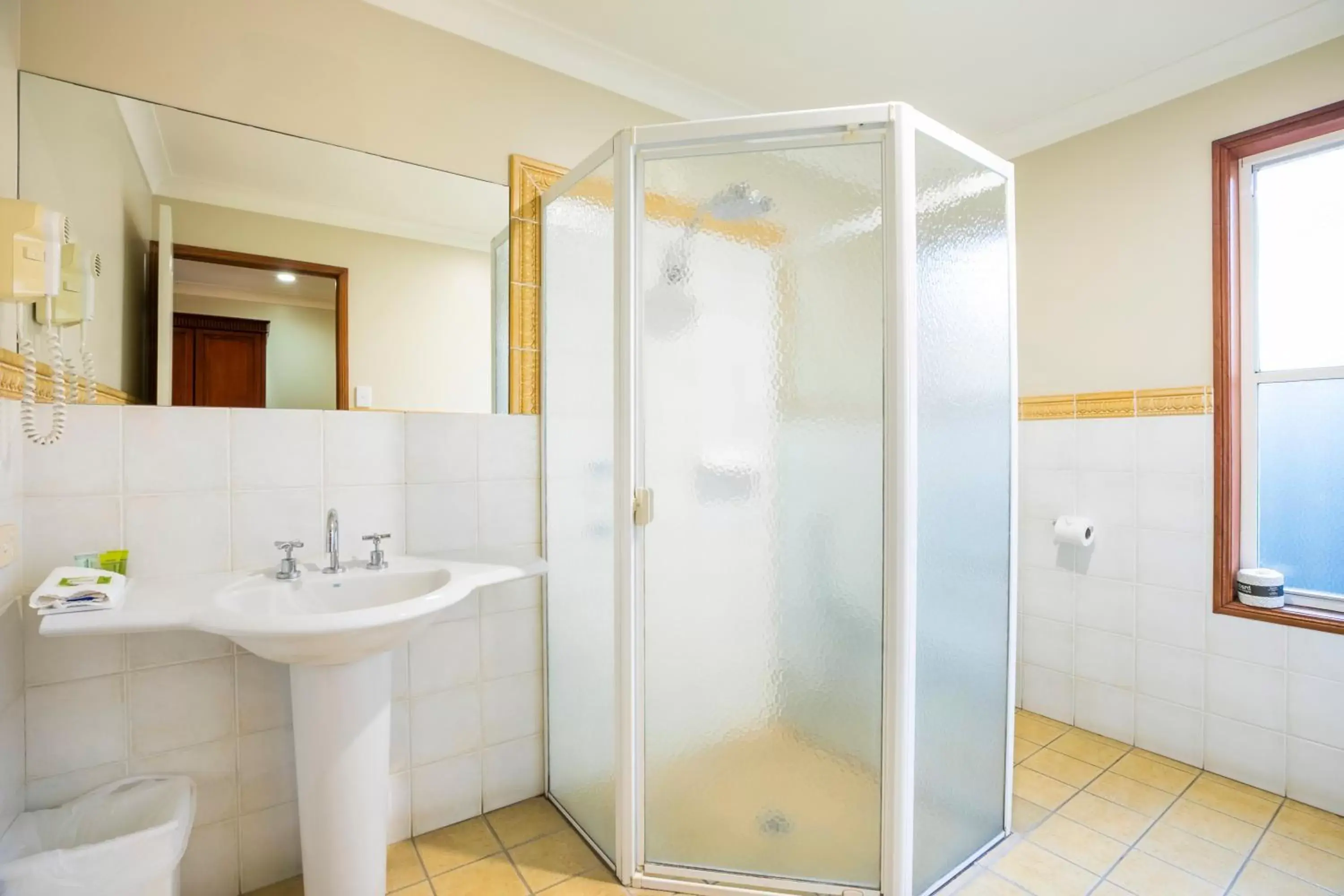 Shower, Bathroom in Nightcap at Federal Hotel Toowoomba